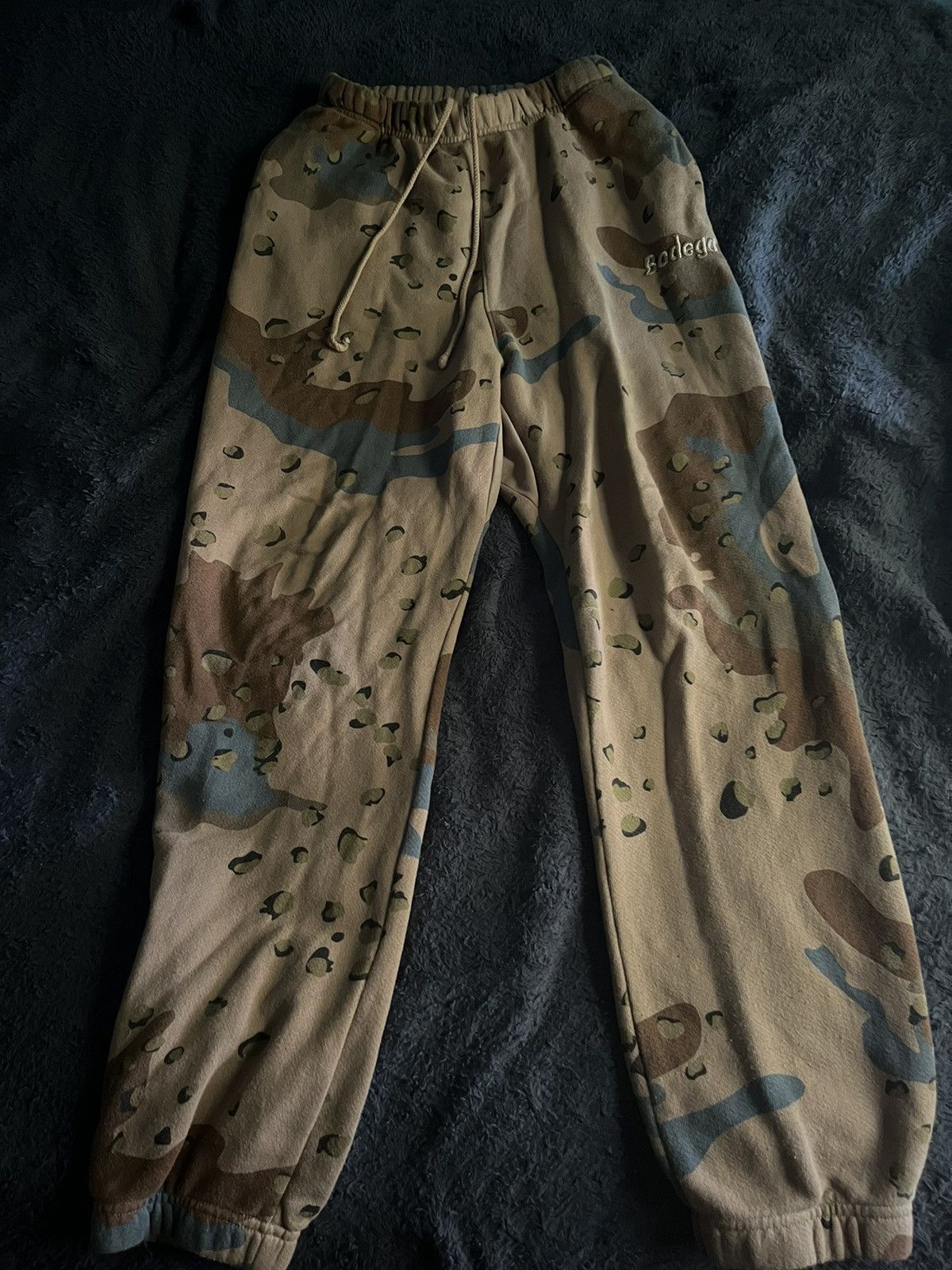 Bodega × Vintage Vintage Bodega Camo Sweats Size US 33 - 1 Thumbnail