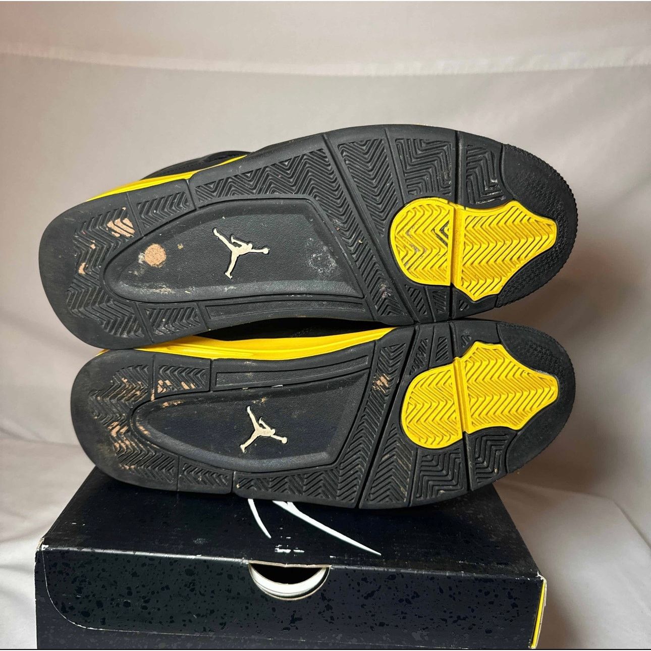 Jordan Brand × Nike Size 10 - Nike Air Jordan 4 Retro Thunder 2023 Men's Shoes Size US 10 / EU 43 - 6 Thumbnail