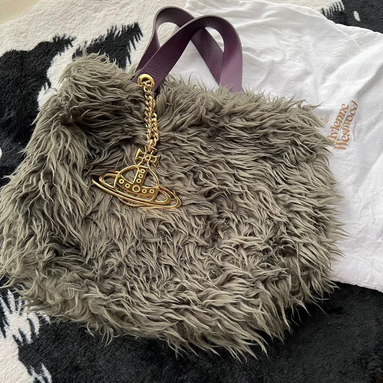 Vivienne Westwood Vivienne Westwood size os Saturn Chain Pendant Furry Handba Size ONE SIZE - 3 Thumbnail