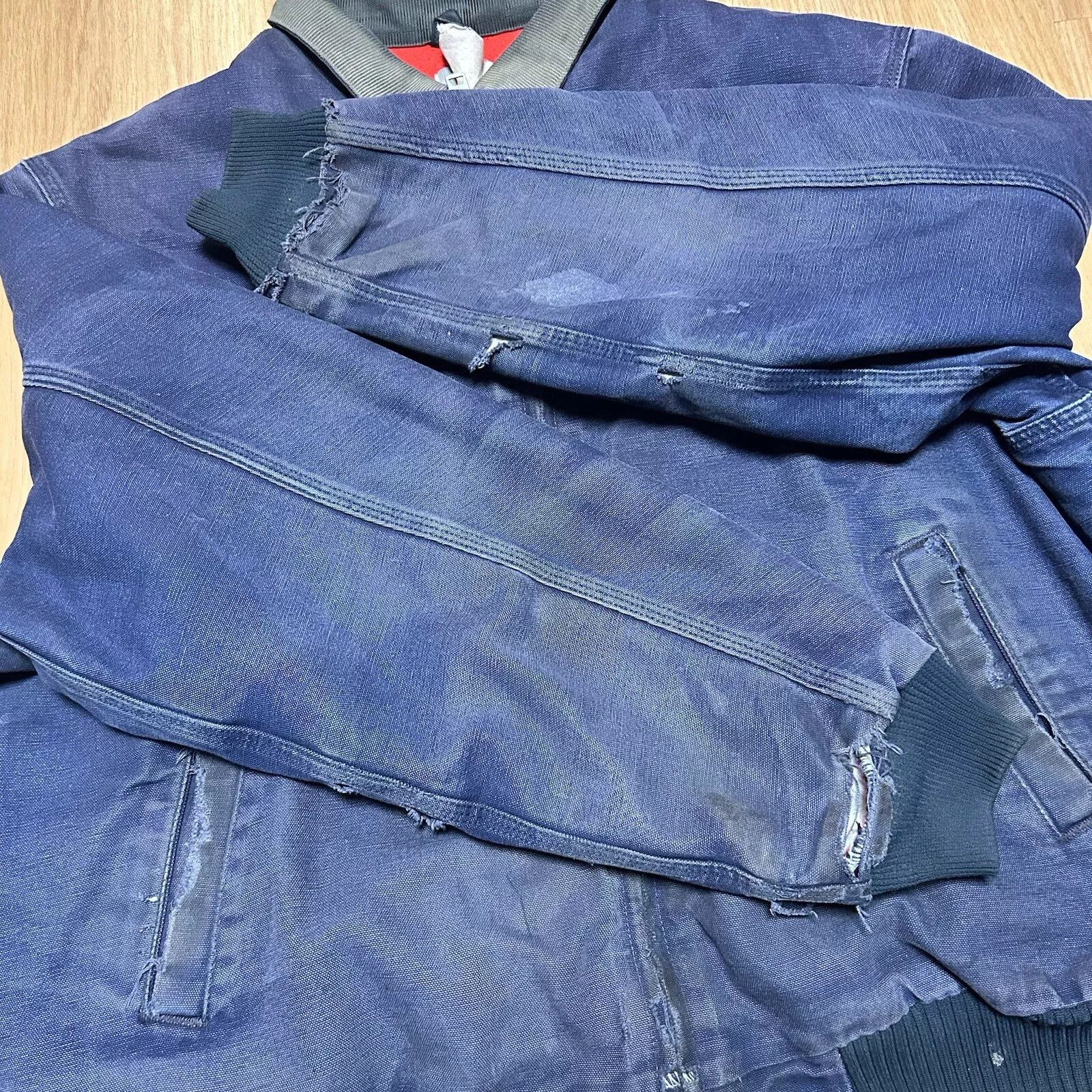 Carhartt Vintage Carhartt Navy Blue Faded Distressed Santa Size US XL / EU 56 / 4 - 6 Thumbnail
