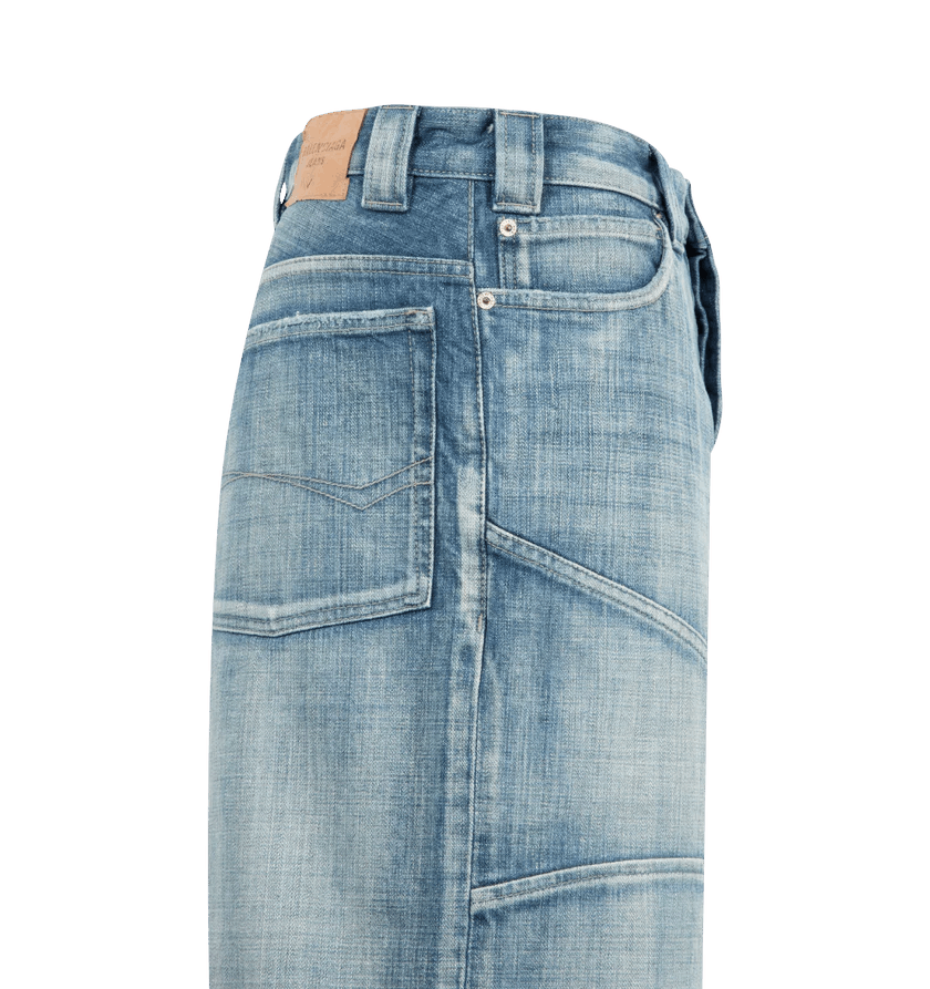 Balenciaga o1h1sh11225 Knee Dart Shorts in Light Blue Size US 32 / EU 48 - 2 Thumbnail