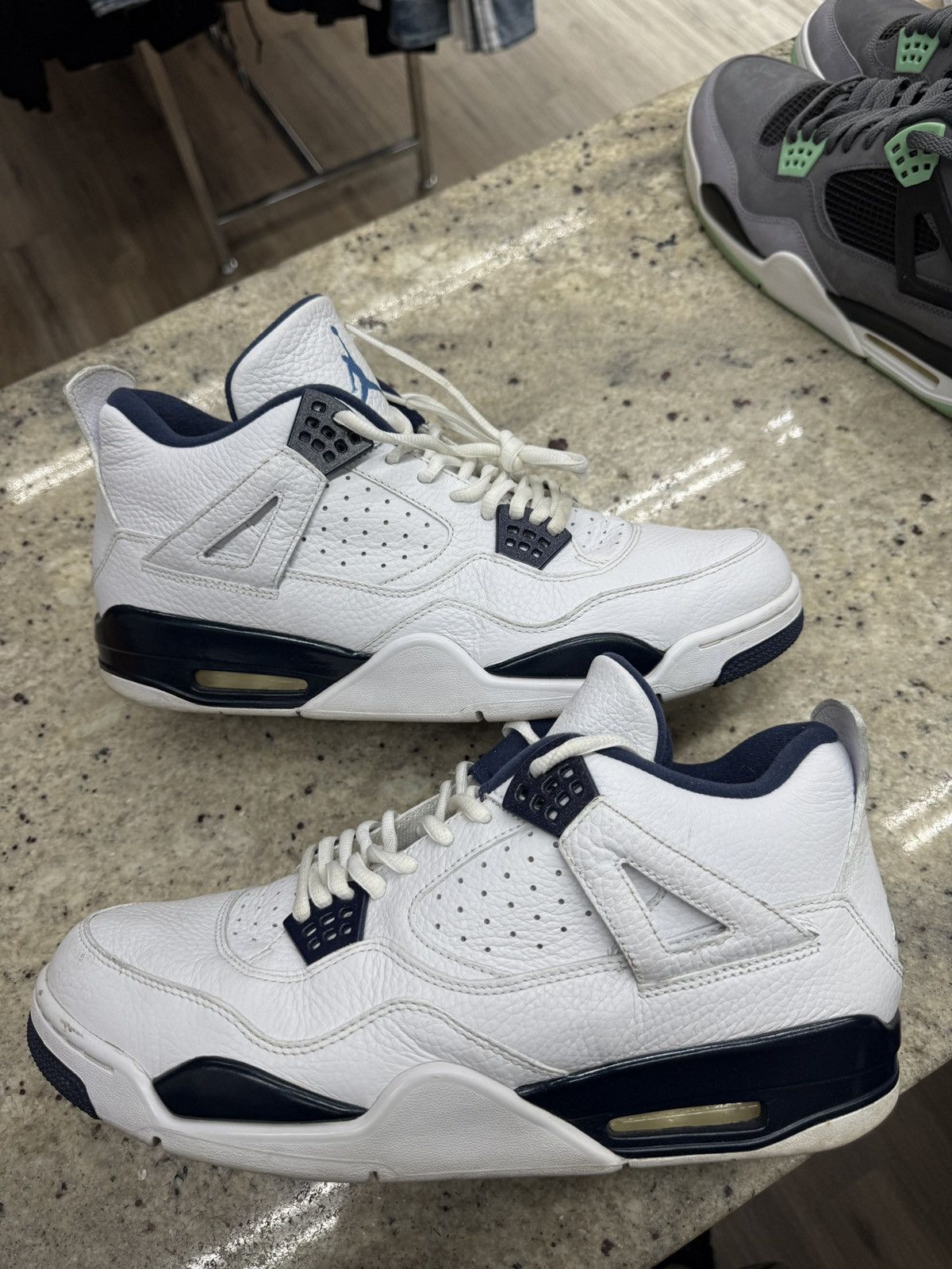 Jordan Brand Air Jordan Columbia 4s Size US 13 / EU 46 - 1 Thumbnail