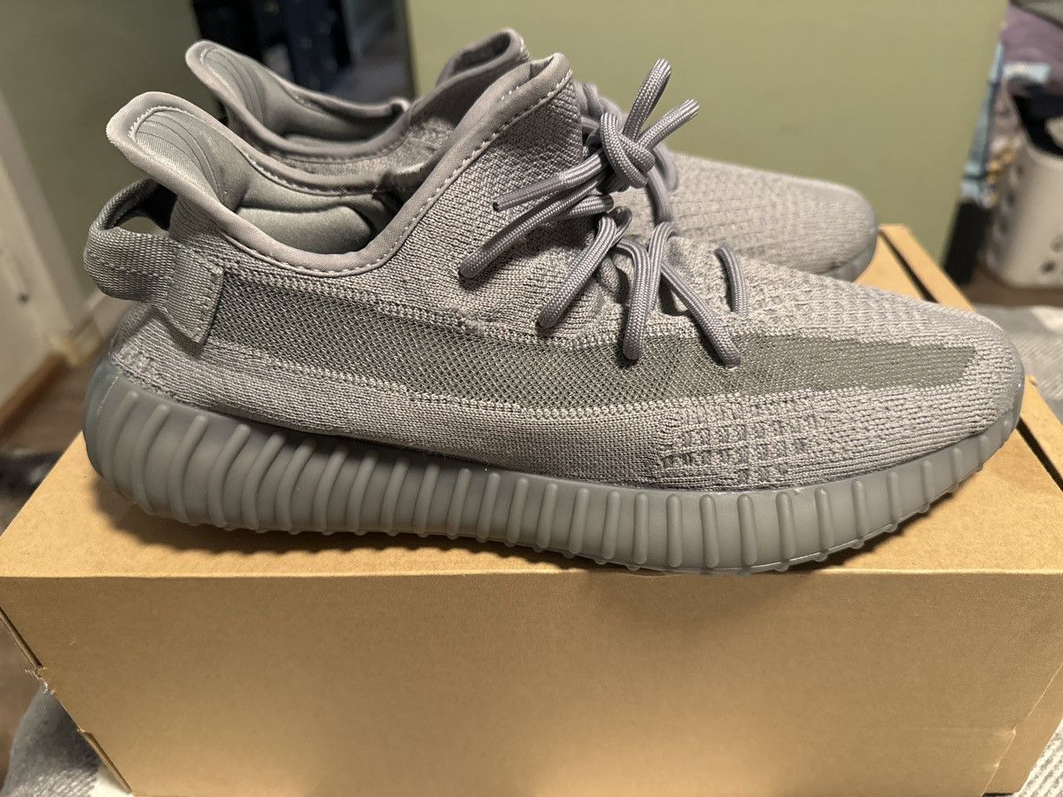 Adidas Yeezy Boost 350 V2 Size US 12 / EU 45 - 1 Thumbnail
