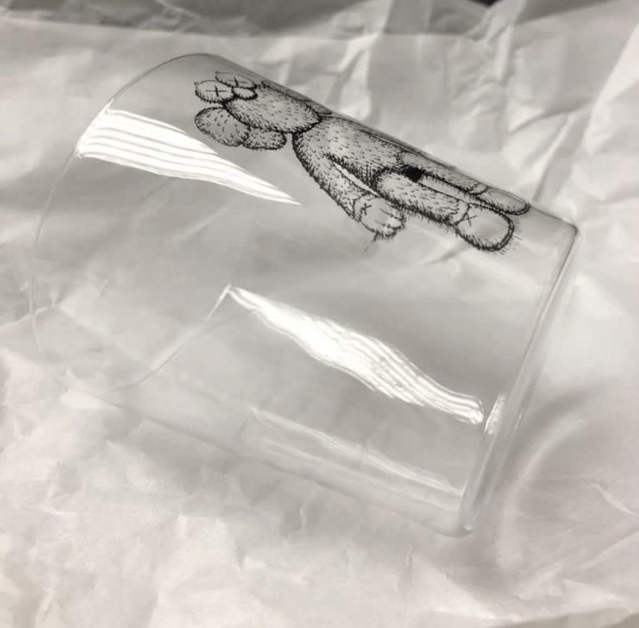 Kaws EnKH& Kaws Seeing/Watching glass cup vintage Size ONE SIZE - 4 Thumbnail