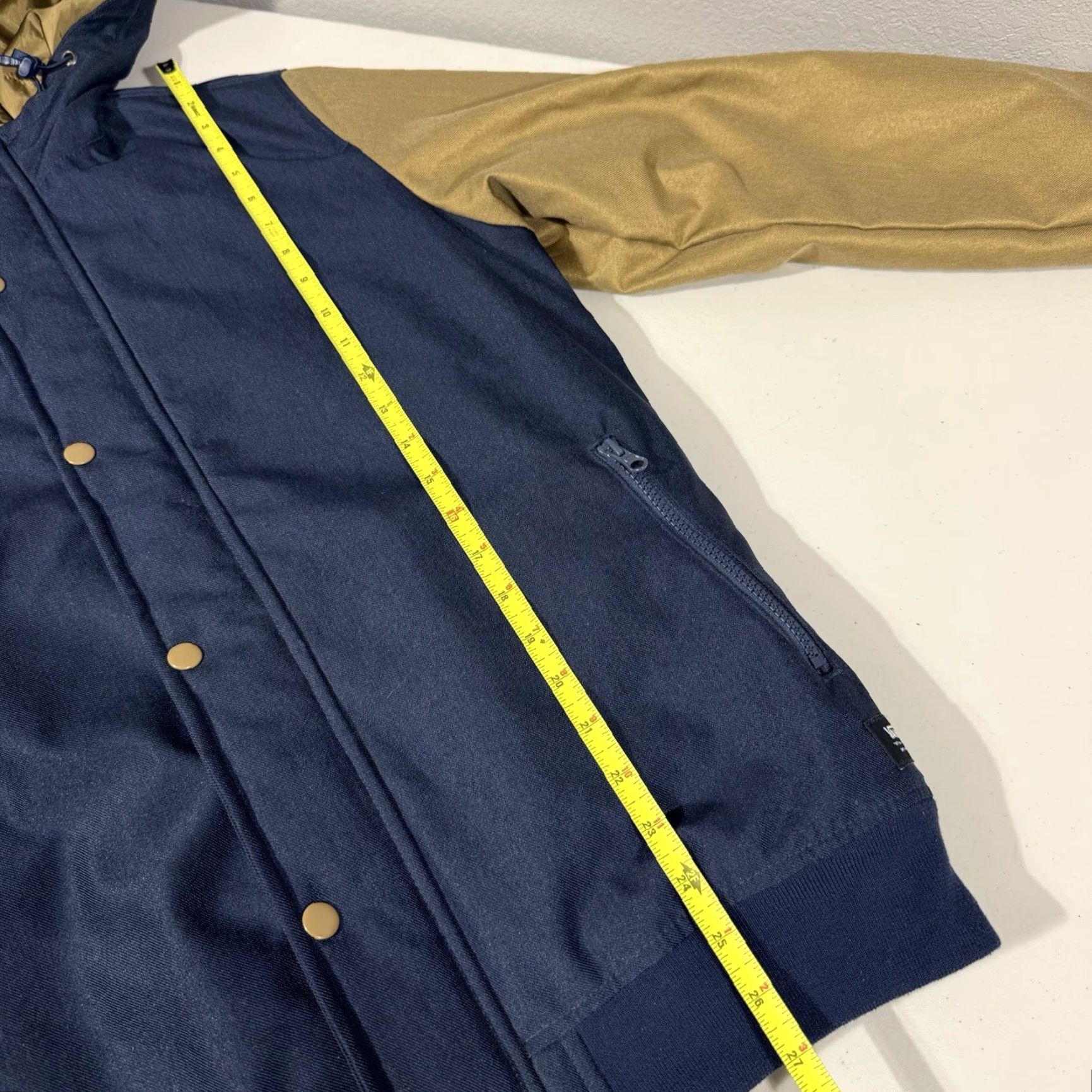 Vans VANS Jacket Off the Wall Sz S Blue Beige Nylon Puffer Hooded Men Long Sleeve Zip Zipper Flawed Condition (Zipper Issues) Size US S / EU 44-46 / 1 - 2 Thumbnail