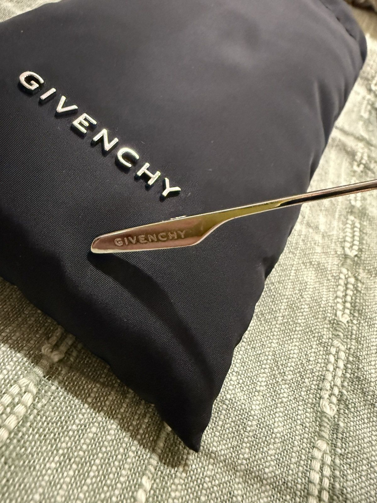 Givenchy GIVENCHY Silver Giv Cut Sunglasses Size ONE SIZE - 6 Thumbnail