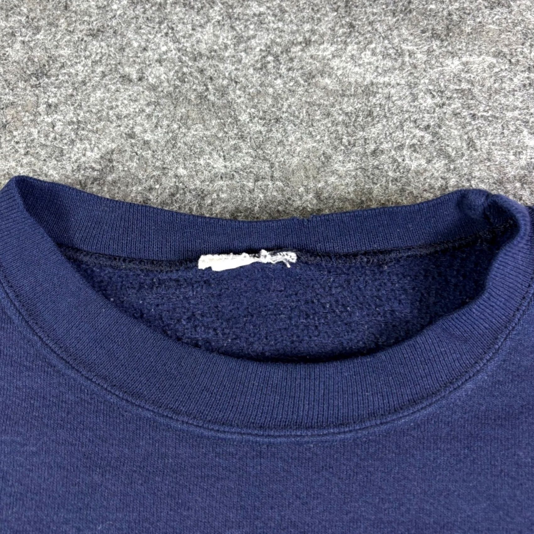Disney VINTAGE Disney Animal Kingdom Sweatshirt Navy Blue Tree of Life Graphic XL Size US XL / EU 56 / 4 - 5 Thumbnail