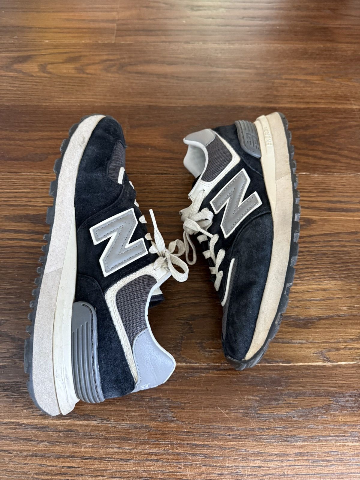 New Balance 574 rugged Size US 10 / EU 43 - 3 Thumbnail