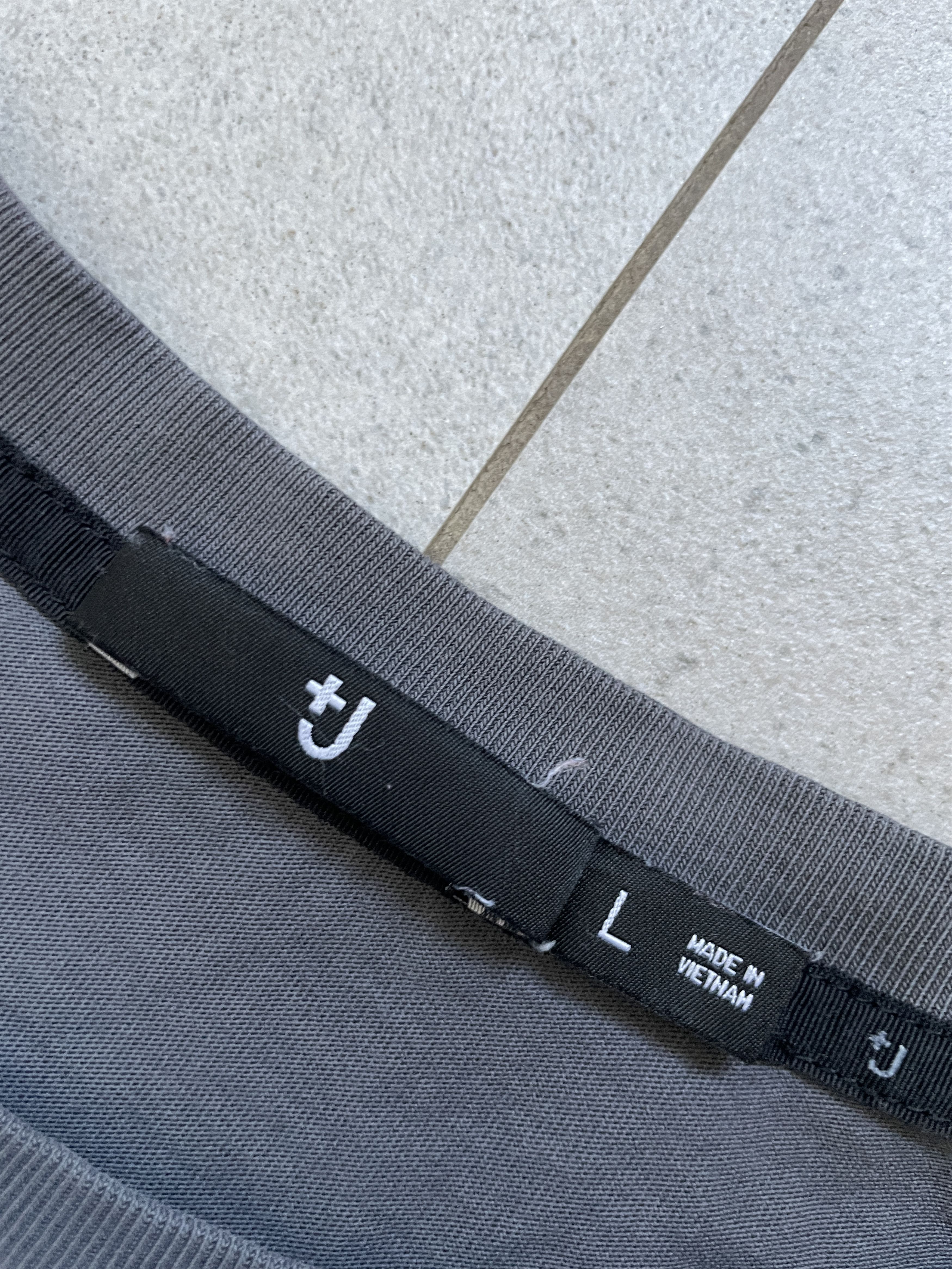 Jil Sander × Uniqlo JIL SANDER X UNIQLO GRAY BASIC BLANK TEE Size US L / EU 52-54 / 3 - 3 Thumbnail