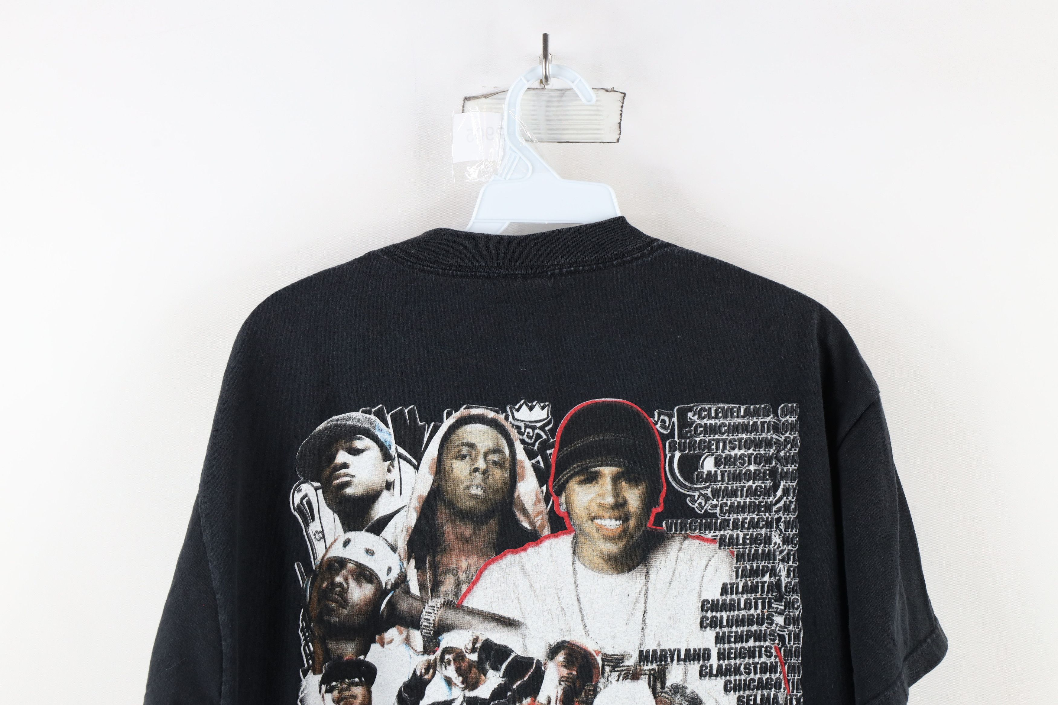Vintage Y2K Tour Chris Brown Lil Wayne NeYo Rap Tee T-Shirt