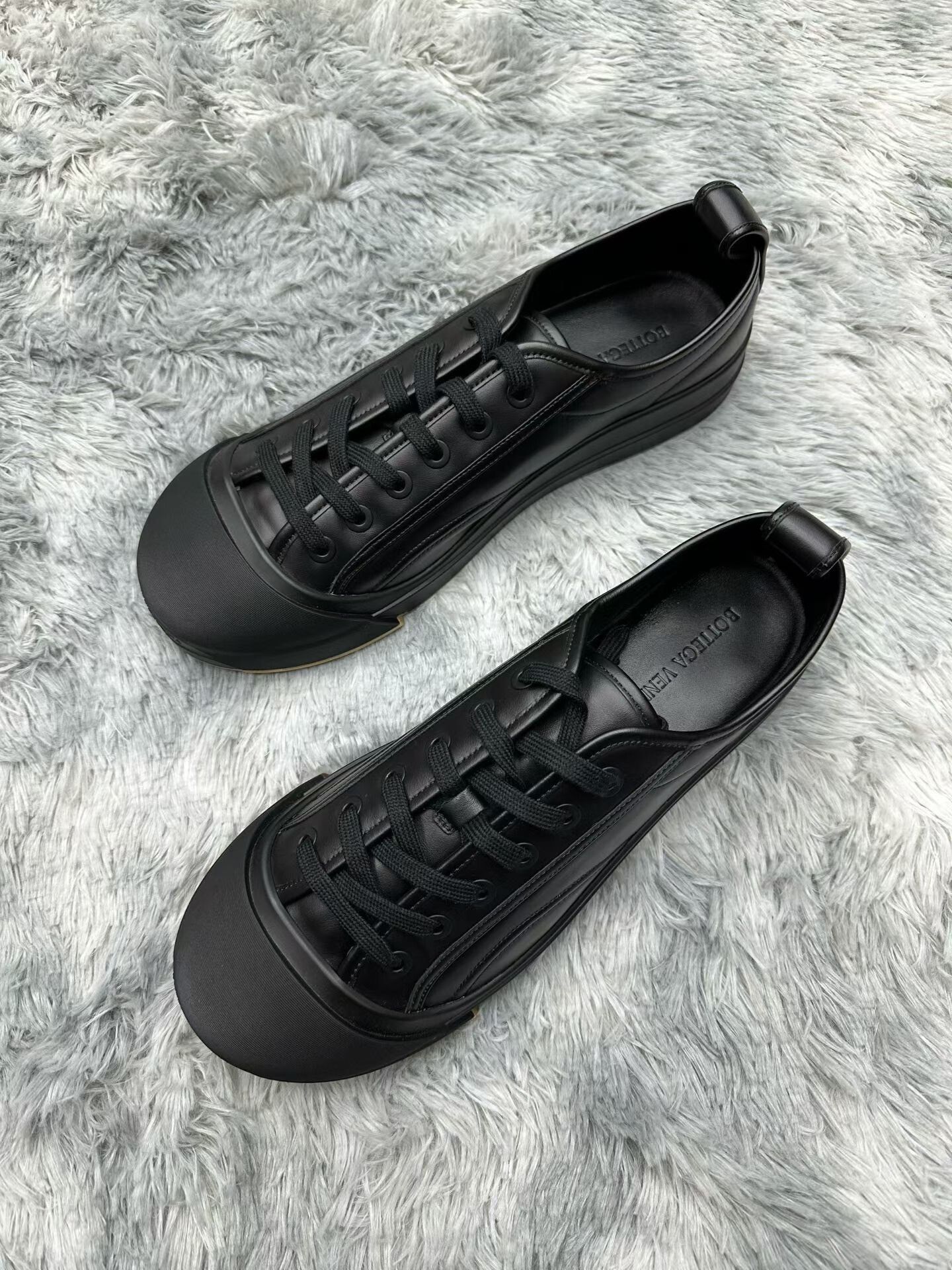 Bottega Veneta Bottega Veneta Vulcan Casual Shoes Size US 11 / EU 44 - 1 Thumbnail