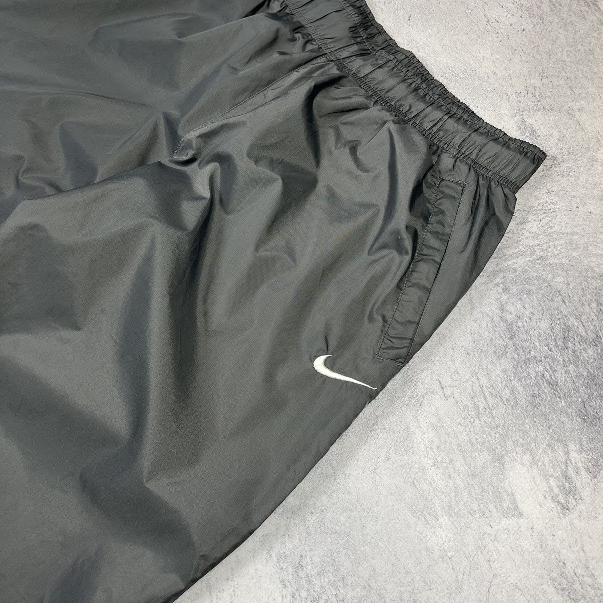 Nike × Vintage Vintage Nike drill nylon y2k swoosh track pants 90’s Size US 34 / EU 50 - 4 Thumbnail