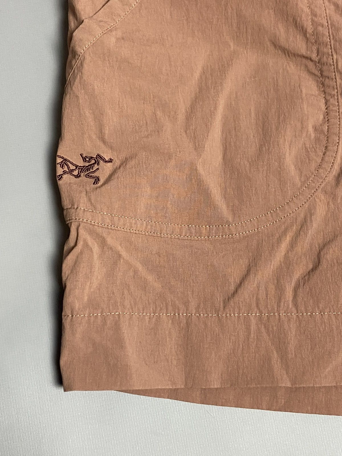 Arc'teryx Arc’teryx Outdoor Shorts Size 10 W33 Plum Brown Lightweight Size 32" / US 10 / IT 46 - 6 Thumbnail