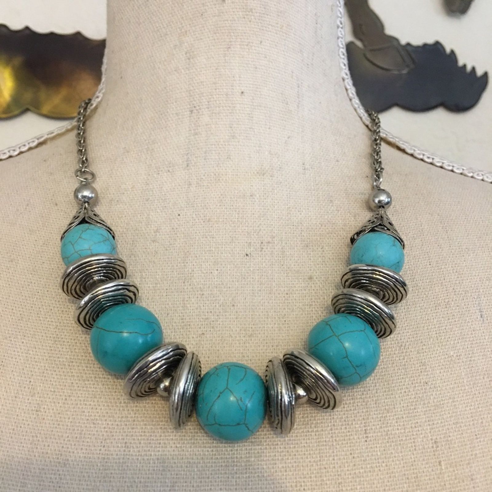 Jewelry Southwest silver tone & faux turquoise necklace Size ONE SIZE - 1 Thumbnail