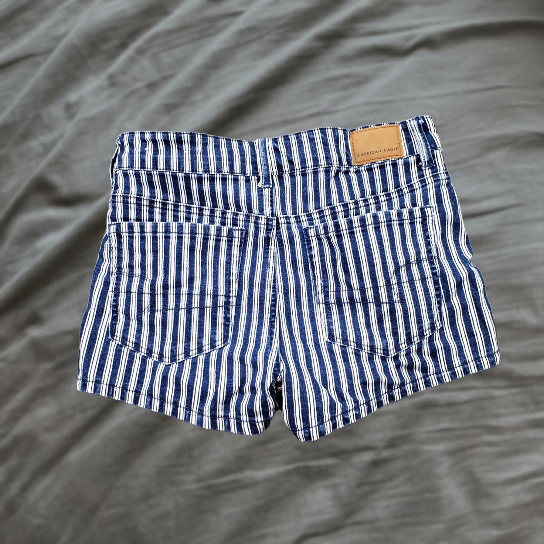American Eagle Outfitters American Eagle Outfitters Womens Jean Shorts Multi Striped Next Level Stretch - 2 - 27 in Waist - 3.25 in Inseam - Denim - Casual Size 26" / US 2 / IT 38 - 1 Thumbnail