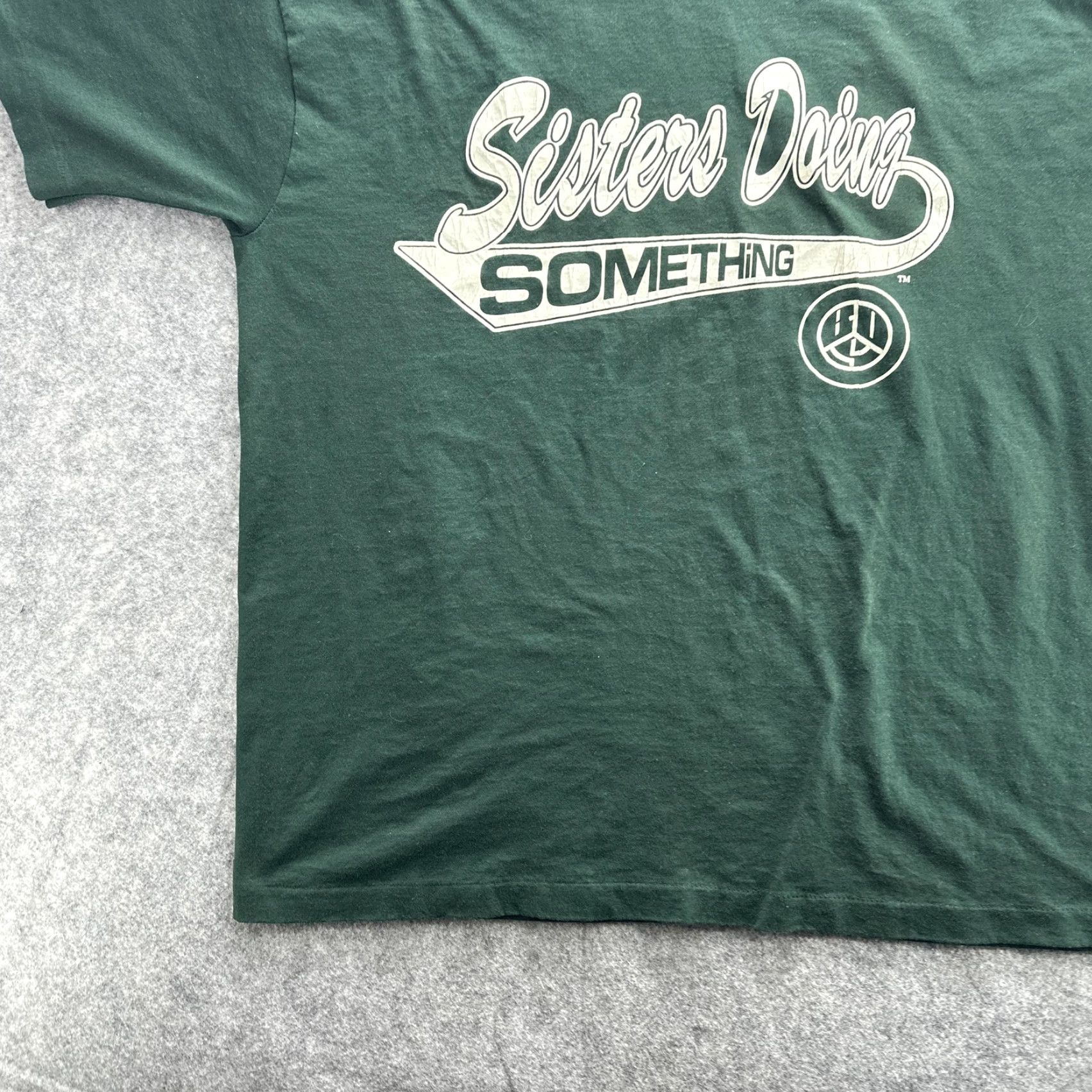 Vintage VINTAGE Sisters Doing Something Shirt Mens 2XL Green 90s Graphic BDS Brothers USA Shirt Mens 2XL Size US XXL / EU 58 / 5 - 4 Thumbnail