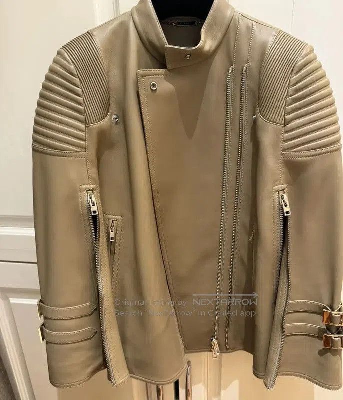 Givenchy Givenchy Women's Winter Khaki Leather Short Coat . Size M / US 6-8 / IT 42-44 - 1 Thumbnail