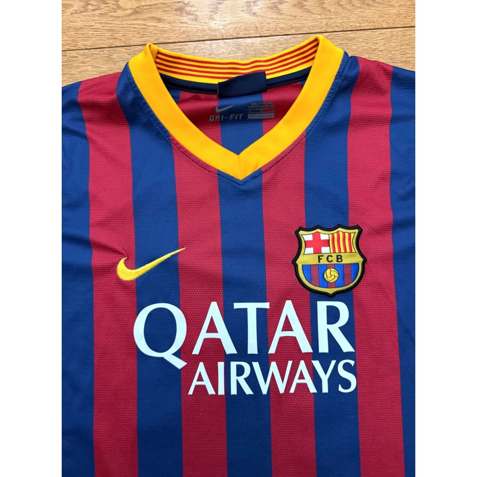 Nike Nike FC Barcelona Messi Jersey Striped Short Sleeve Red Blue sz S Mens Size US S / EU 44-46 / 1 - 5 Thumbnail