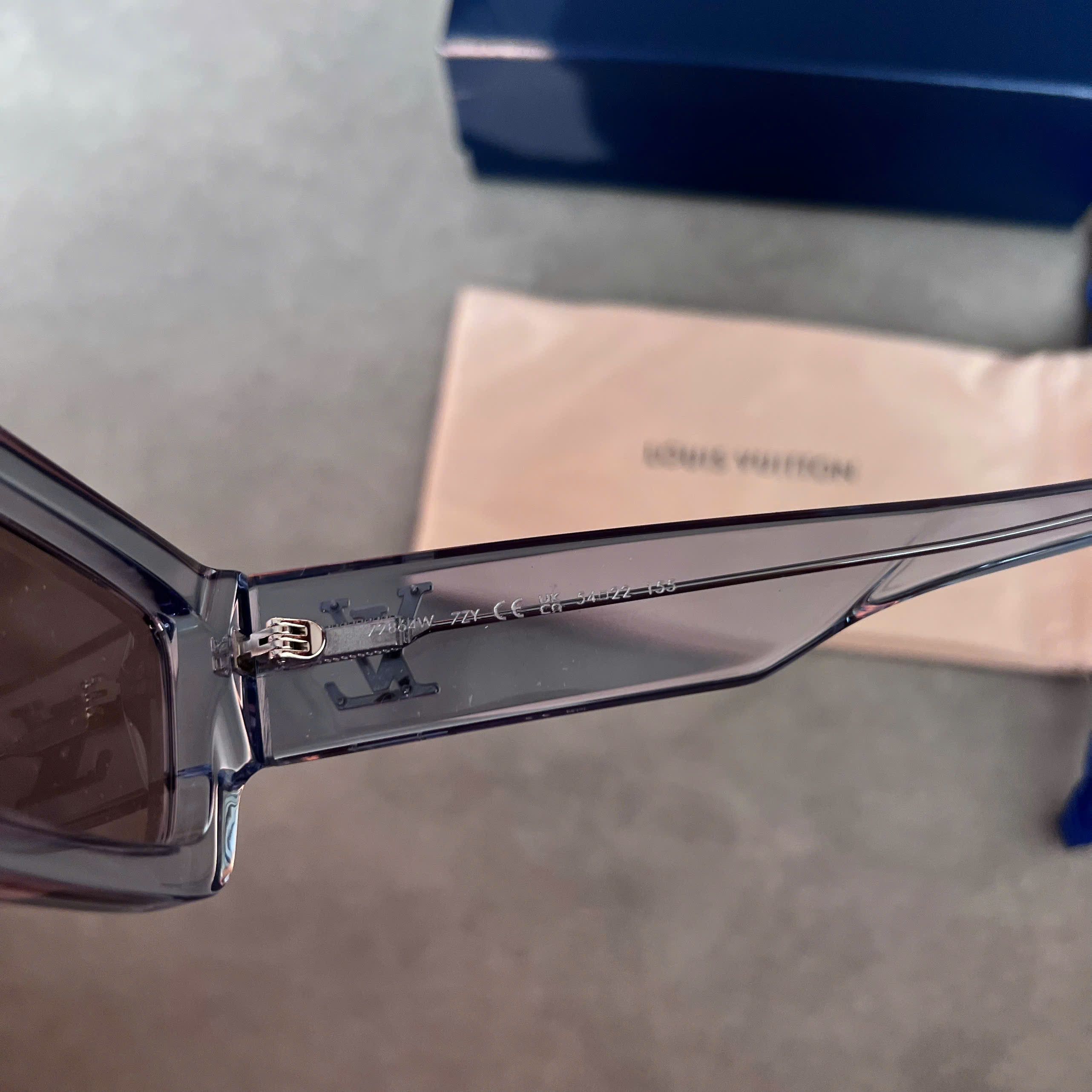 Louis Vuitton LOUIS VUITTON CLASH LOW SQUARE SUNGLASSES Size ONE SIZE - 9 Thumbnail