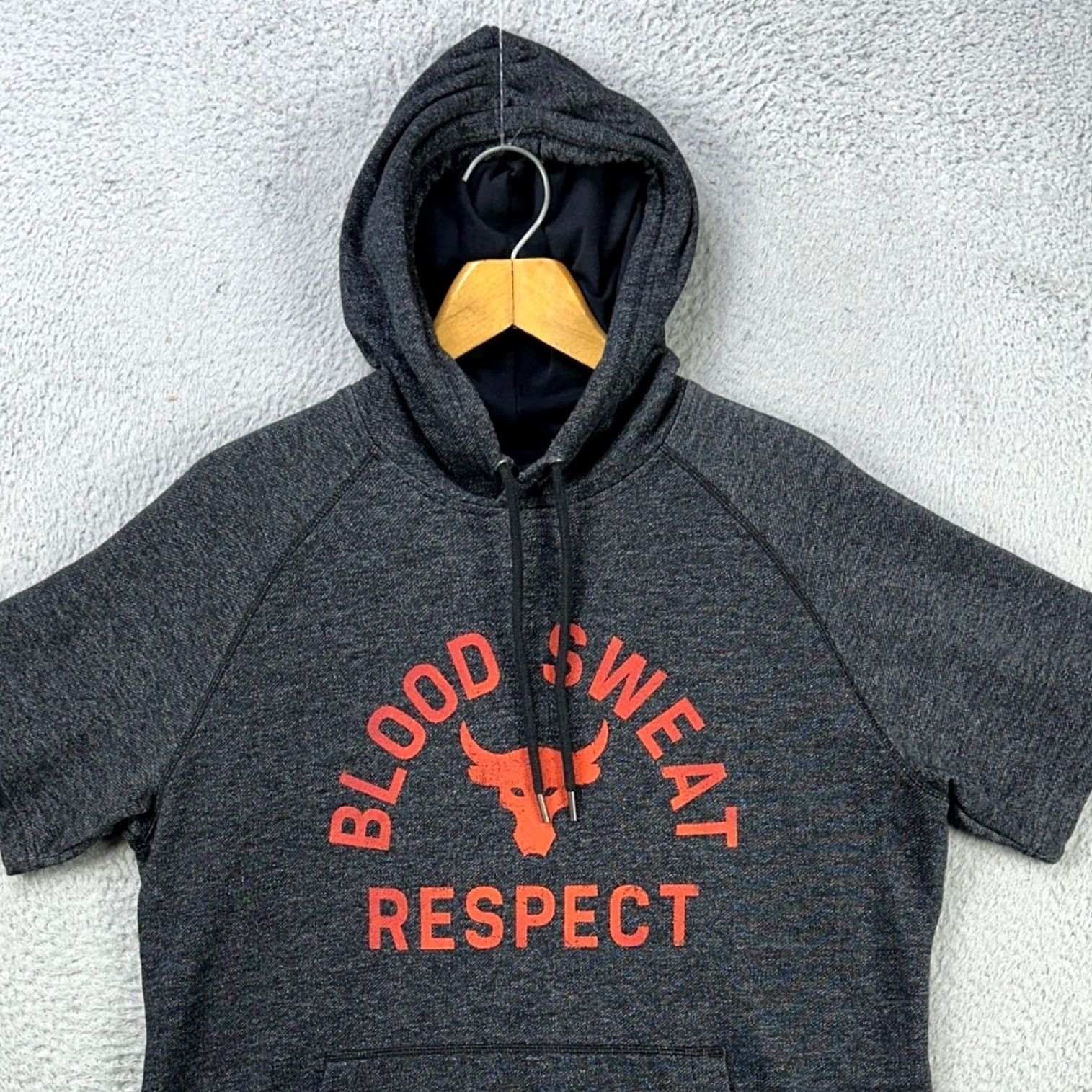 Under Armour Under Armour Shirt Hoodie Mens Large Gray Project Rock Drawstring Short Sleeve Size US L / EU 52-54 / 3 - 2 Thumbnail