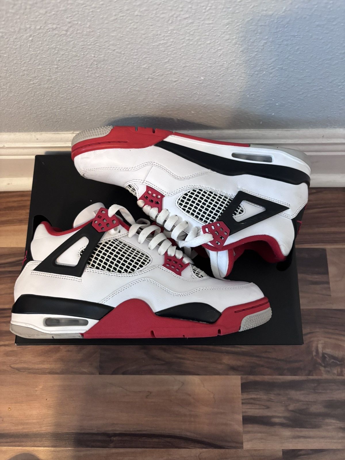 Retro 4 Fire Red (2020) Size 8