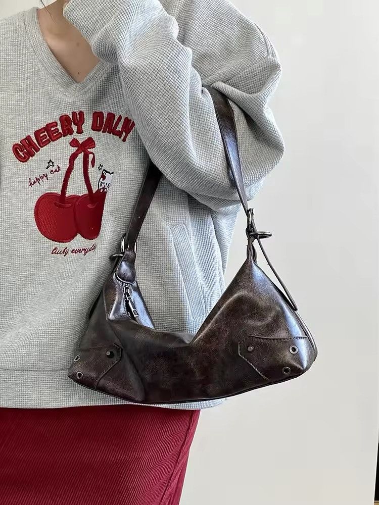 Leather Retro Crossbody Bag in Brown, Women's