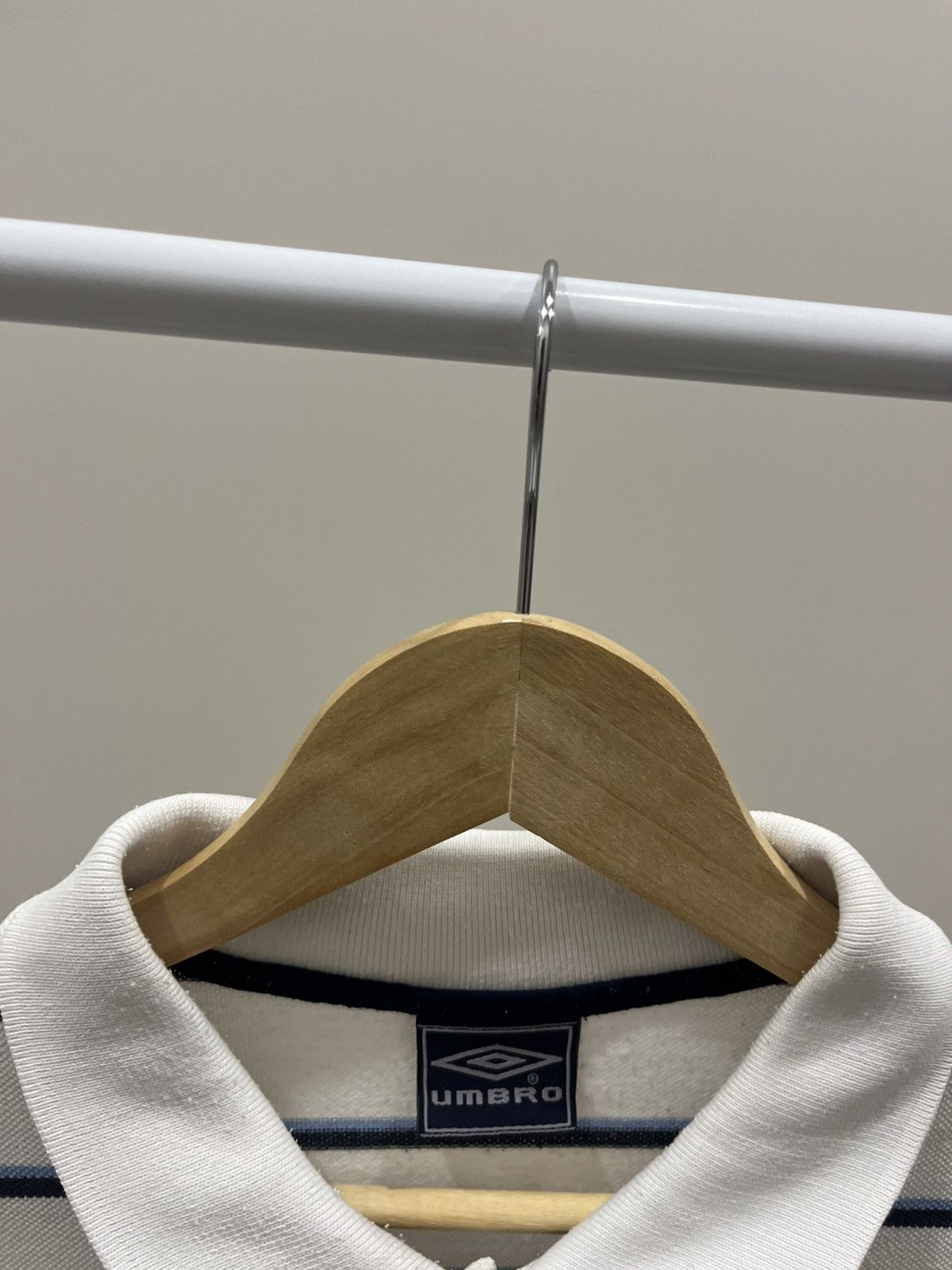 Umbro Umbro polo T-shirts sportswear vintage small logo size M Size US M / EU 48-50 / 2 - 3 Thumbnail