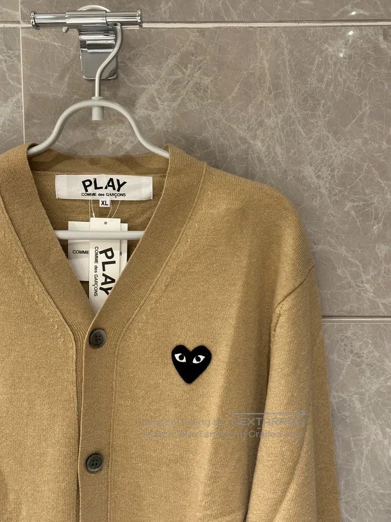 Comme des Garcons Comme Des Garcons Beige black heart cardigan Size XL / US 12-14 / IT 48-50 - 1 Thumbnail