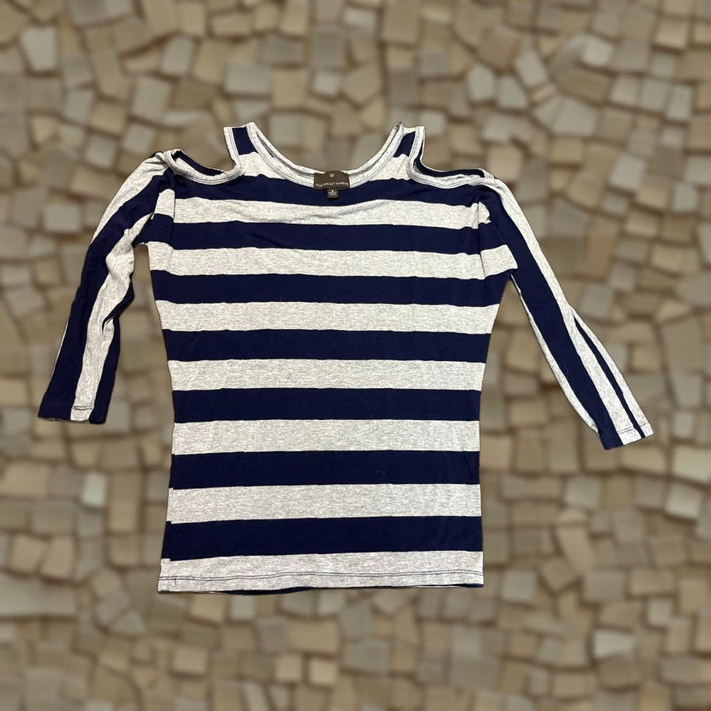 Vintage Fenn Wright Manson Shirt Womens Size Small Blue Gray Striped Cold Shoulder Shirt T-Shirt Casual 3/4 Sleeve Pullover Regular Womens Gift? Size S / US 4 / IT 40 - 1 Thumbnail