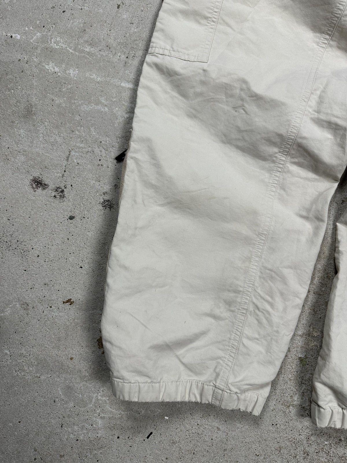Adidas Vintage Y2K Adidas Beige Baggy Track Cargo Pants Size US 27 - 15 Thumbnail