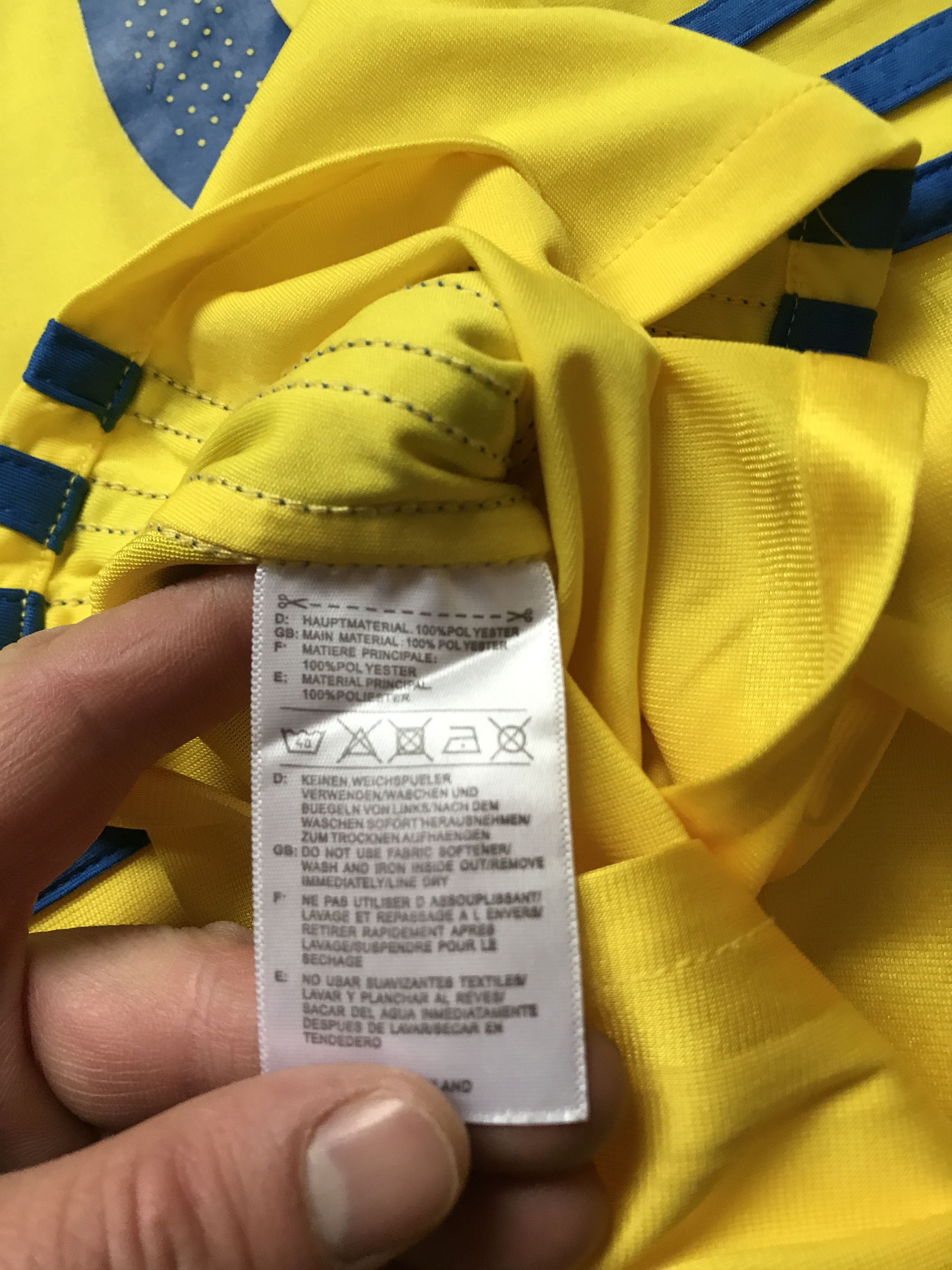 Adidas × Vintage Vintage Adidas Sweden National Football Team Antonsson #9 Size US L / EU 52-54 / 3 - 8 Thumbnail