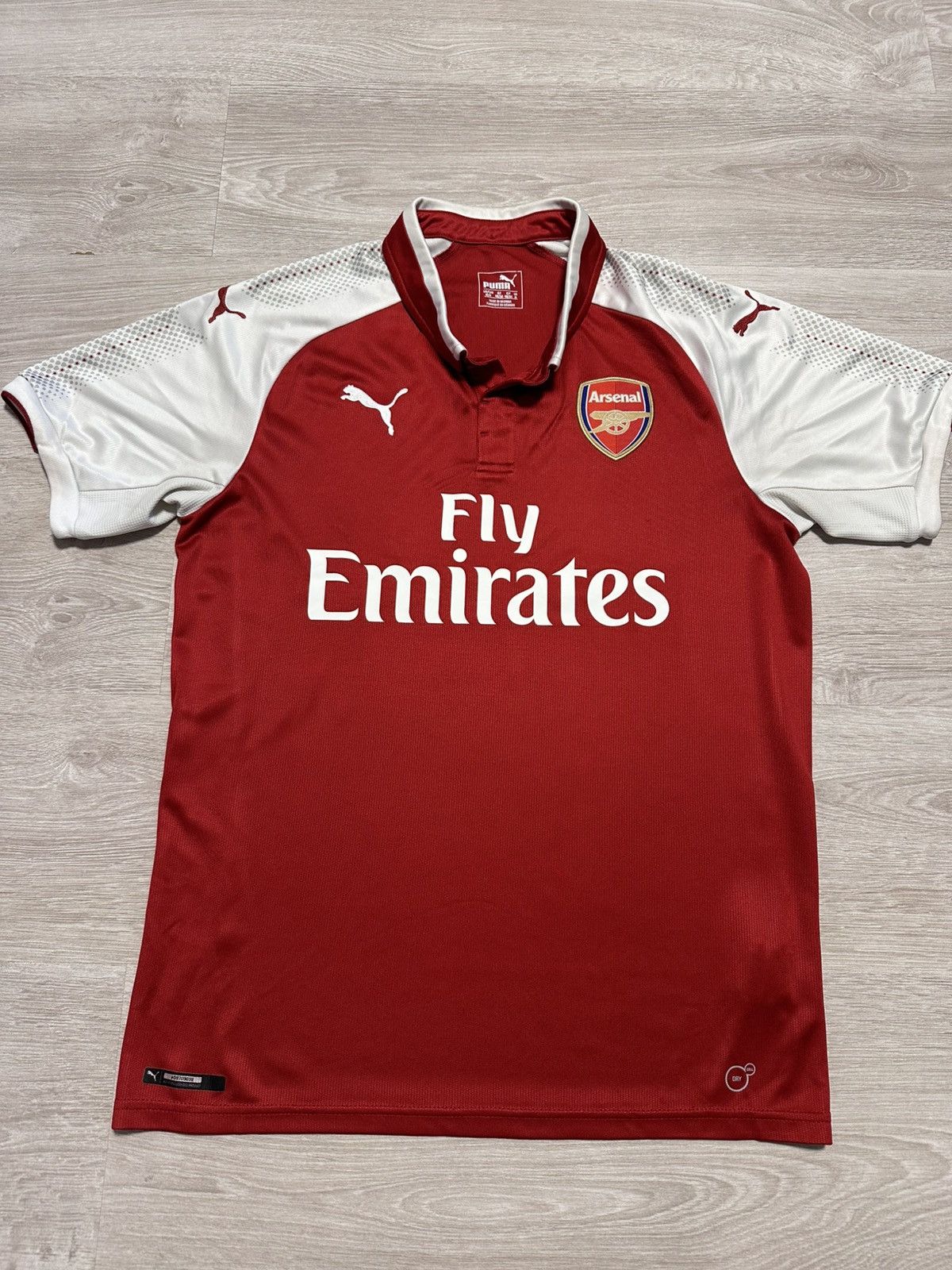 Puma Arsenal London Puma Y2k Streetwear 2017/18 Shirt Soccer Size US M / EU 48-50 / 2 - 1 Thumbnail