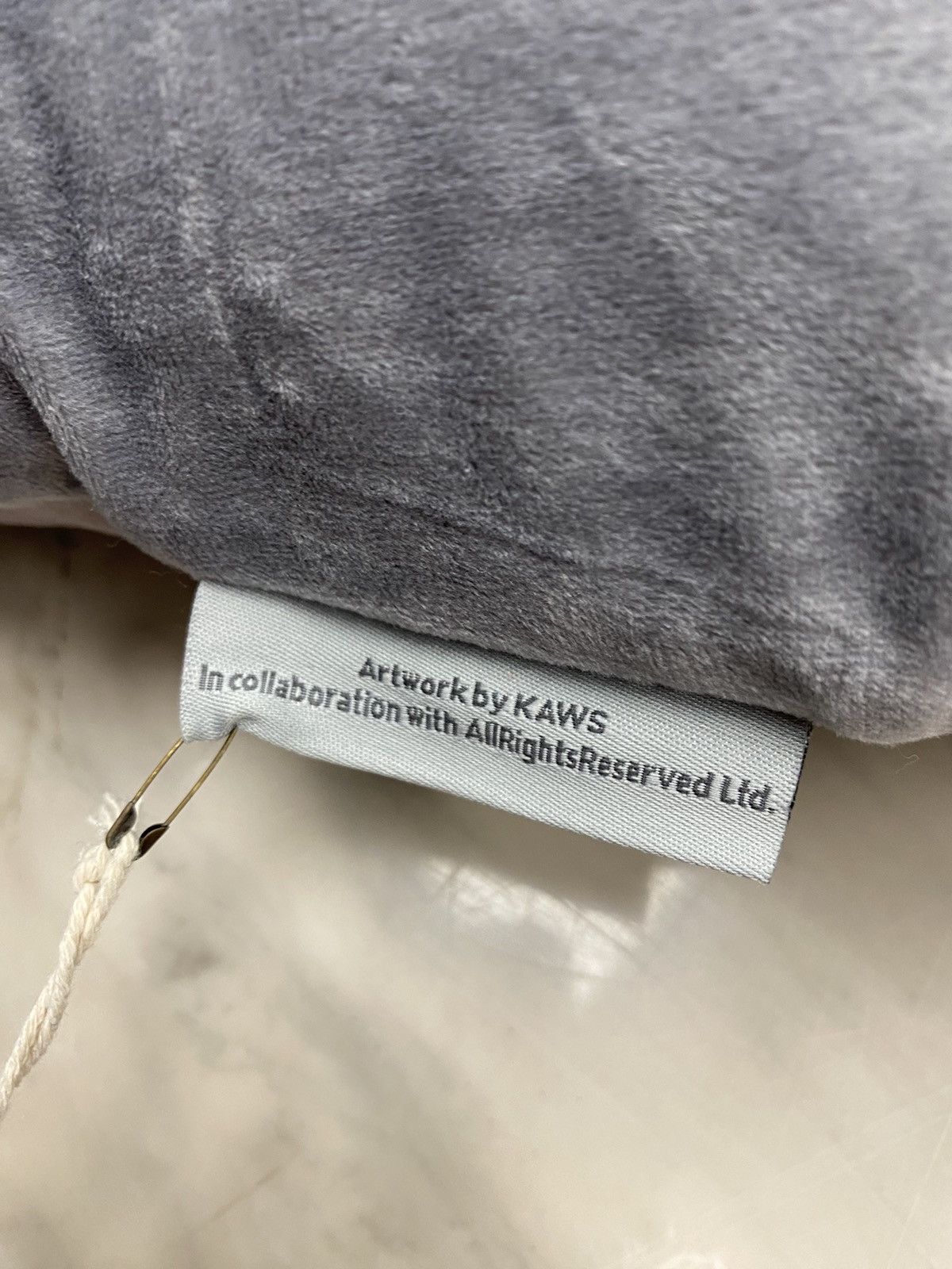 Kaws Kaws holiday Japan Mt. Fuji cushion grey authentic pillow Size ONE SIZE - 4 Thumbnail