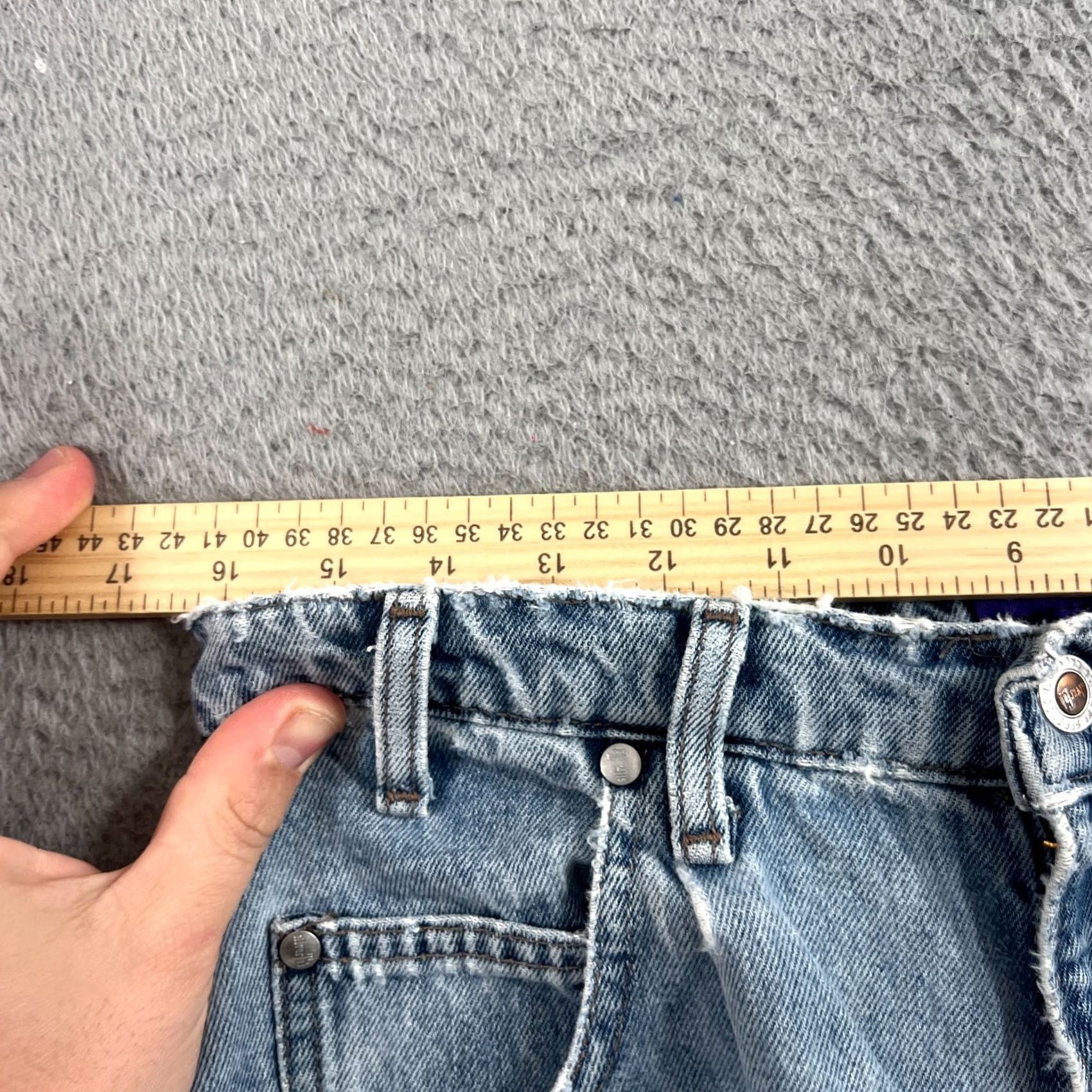 Levi's VINTAGE Levi’s Silvertab Baggy Jeans 34x32 90s Light Wash Faded Blue DISTRESSED Men Size US 34 / EU 50 - 7 Thumbnail