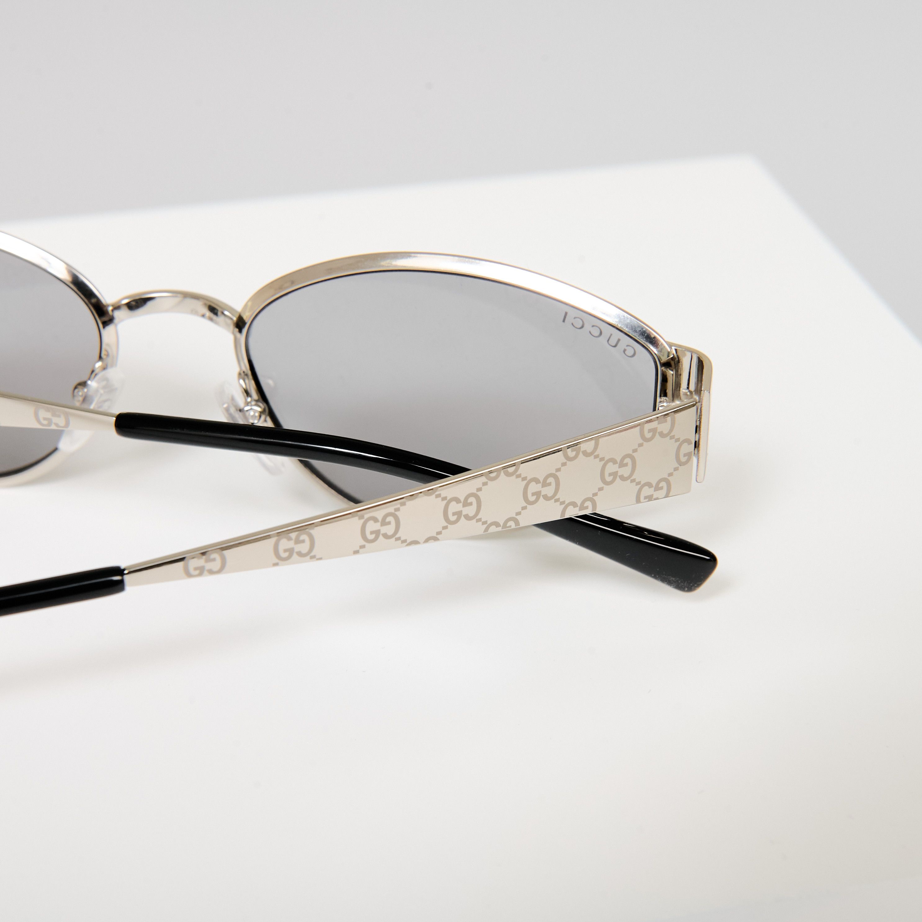 Gucci GUCCI GG1853S 002 SUNGLASSES Size ONE SIZE - 9 Thumbnail