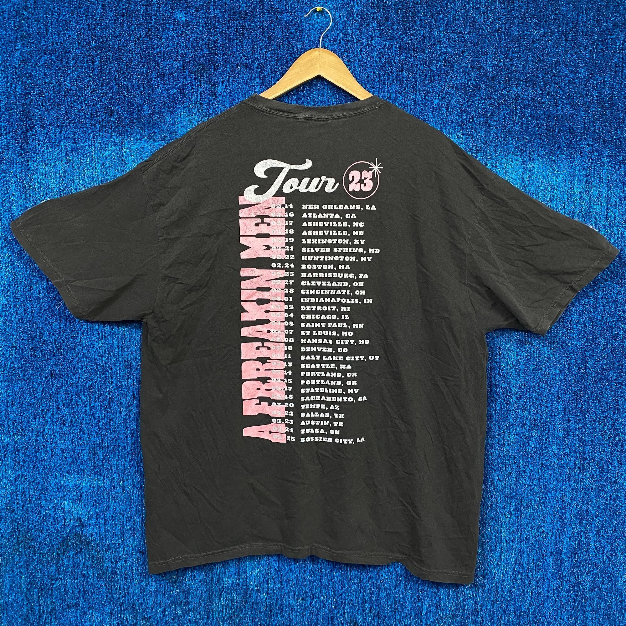 Band Tees I Got Lucky at Elle King A Freaking Men 2023 Tour Tee XXL Size US XXL / EU 58 / 5 - 3 Thumbnail