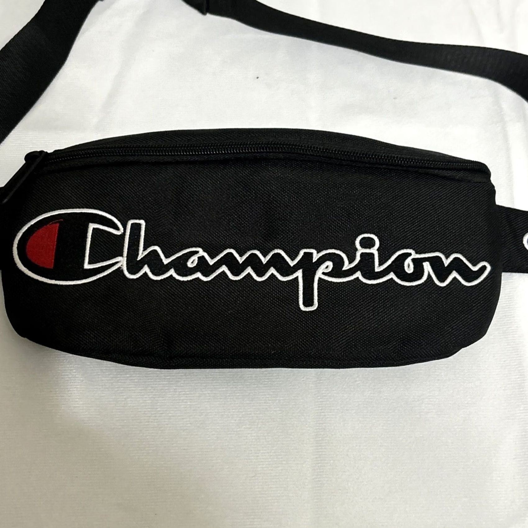 Champion Champion Crossbody Fanny Pack Oversized Embroidered Black Waist Bag Men Large 90s Sports Logo Pacific Size ONE SIZE - 2 Thumbnail