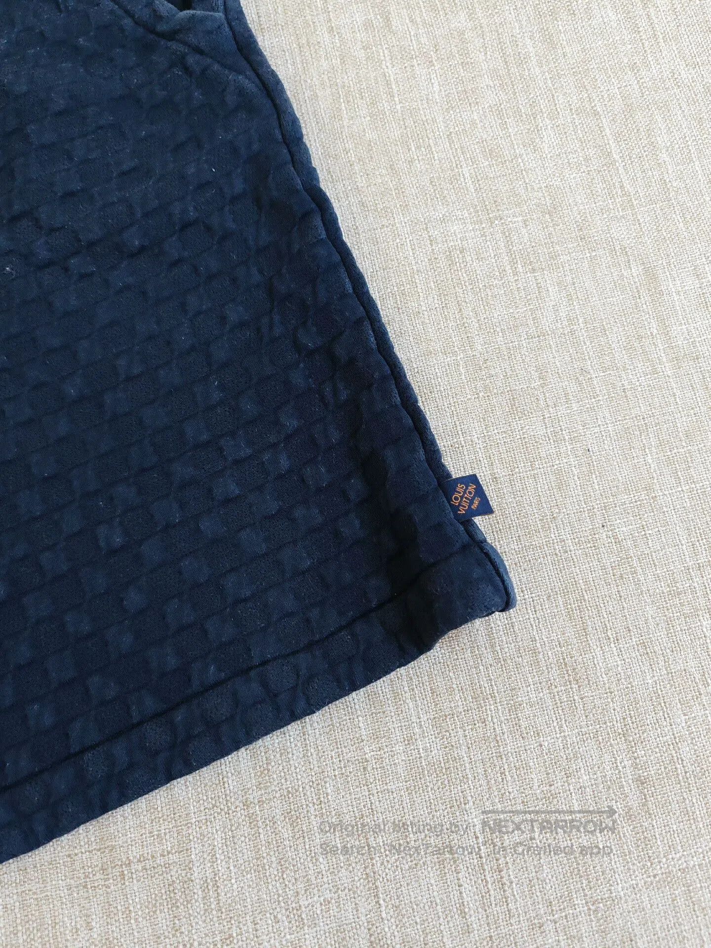 Louis Vuitton Louis Vuitton Men's Checkered Embossed Shorts. Size US 32 / EU 48 - 6 Thumbnail