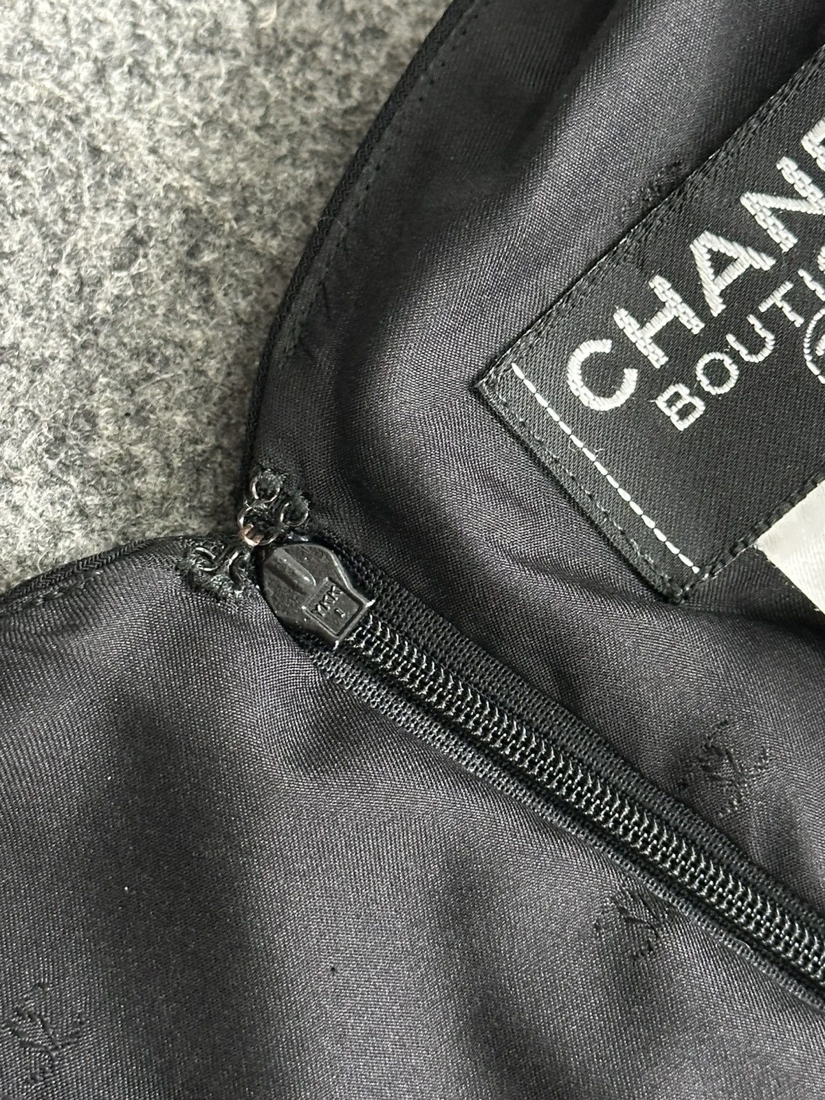 Chanel Chanel - Karl Lagerfeld S/S98 V-Neck Narrow Waist Wool Dress Size XS / US 0-2 / IT 36-38 - 15 Thumbnail