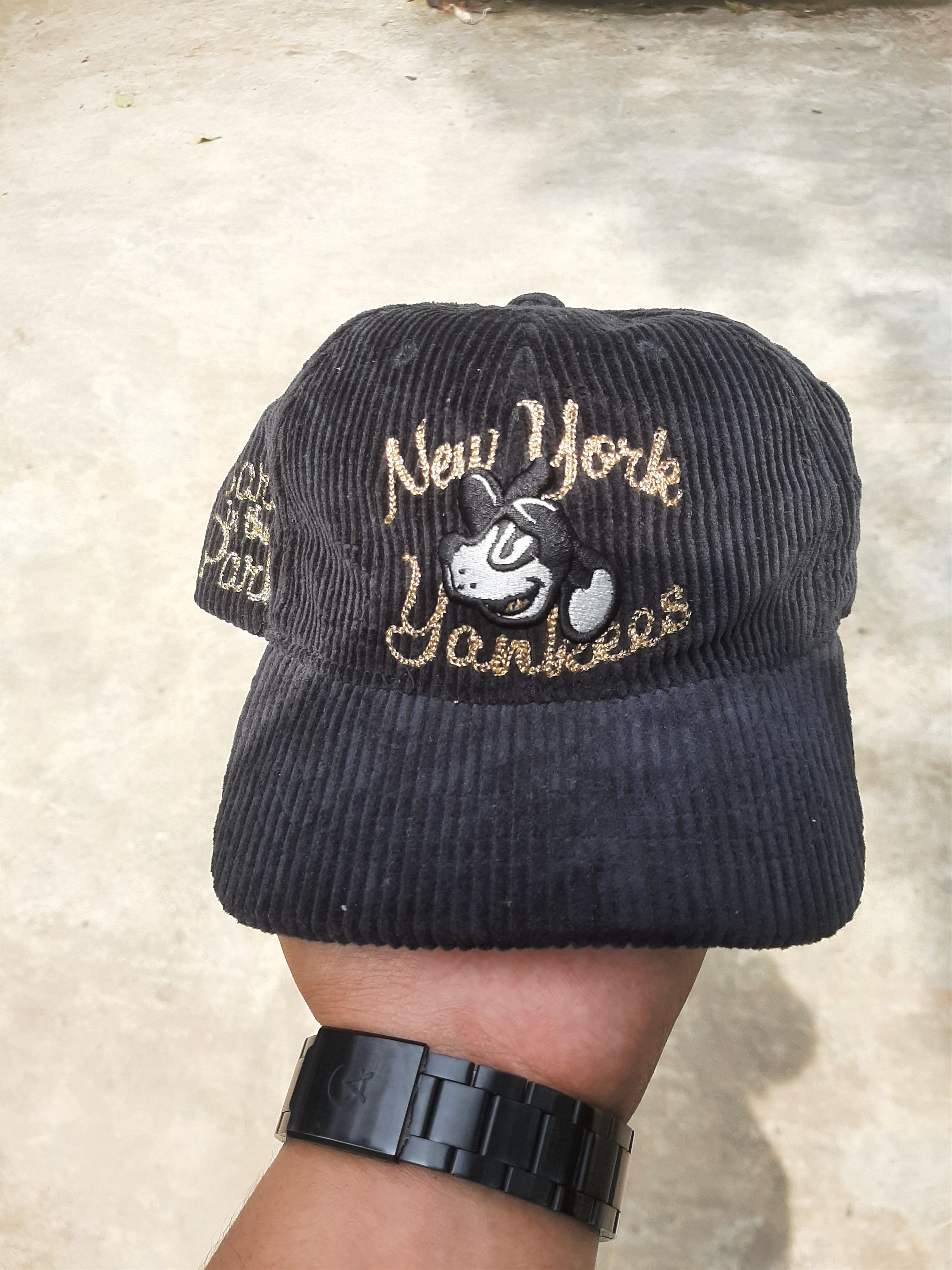New York Yankees Vintage Very Rare Yankees Corduroy Bark In The Park Hats Size 26 - 1 Thumbnail