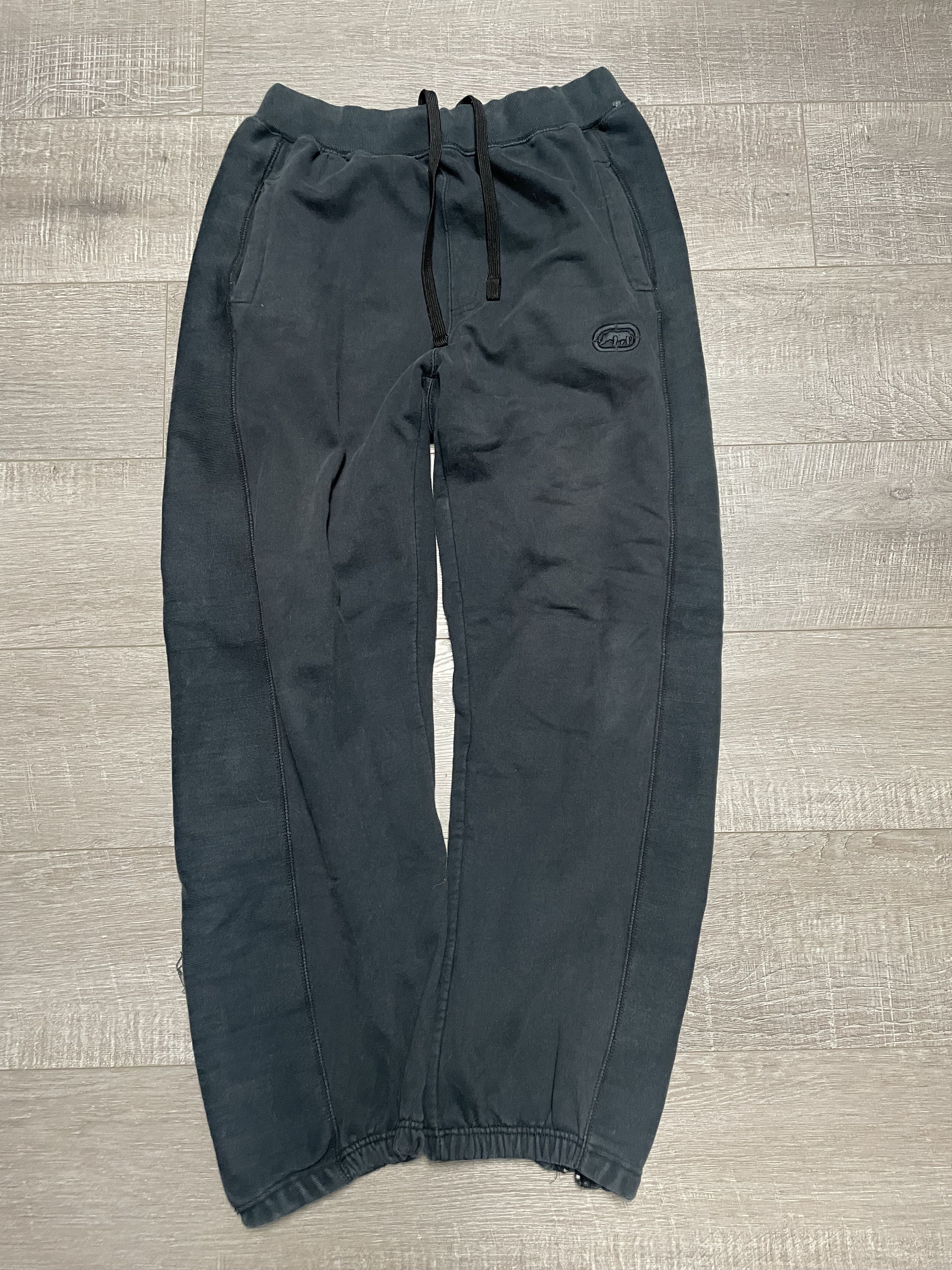 Ecko Unltd. VTG Ecko Unltd Baggy Sweatpants Faded Black Y2K XL Size US 33 - 1 Thumbnail