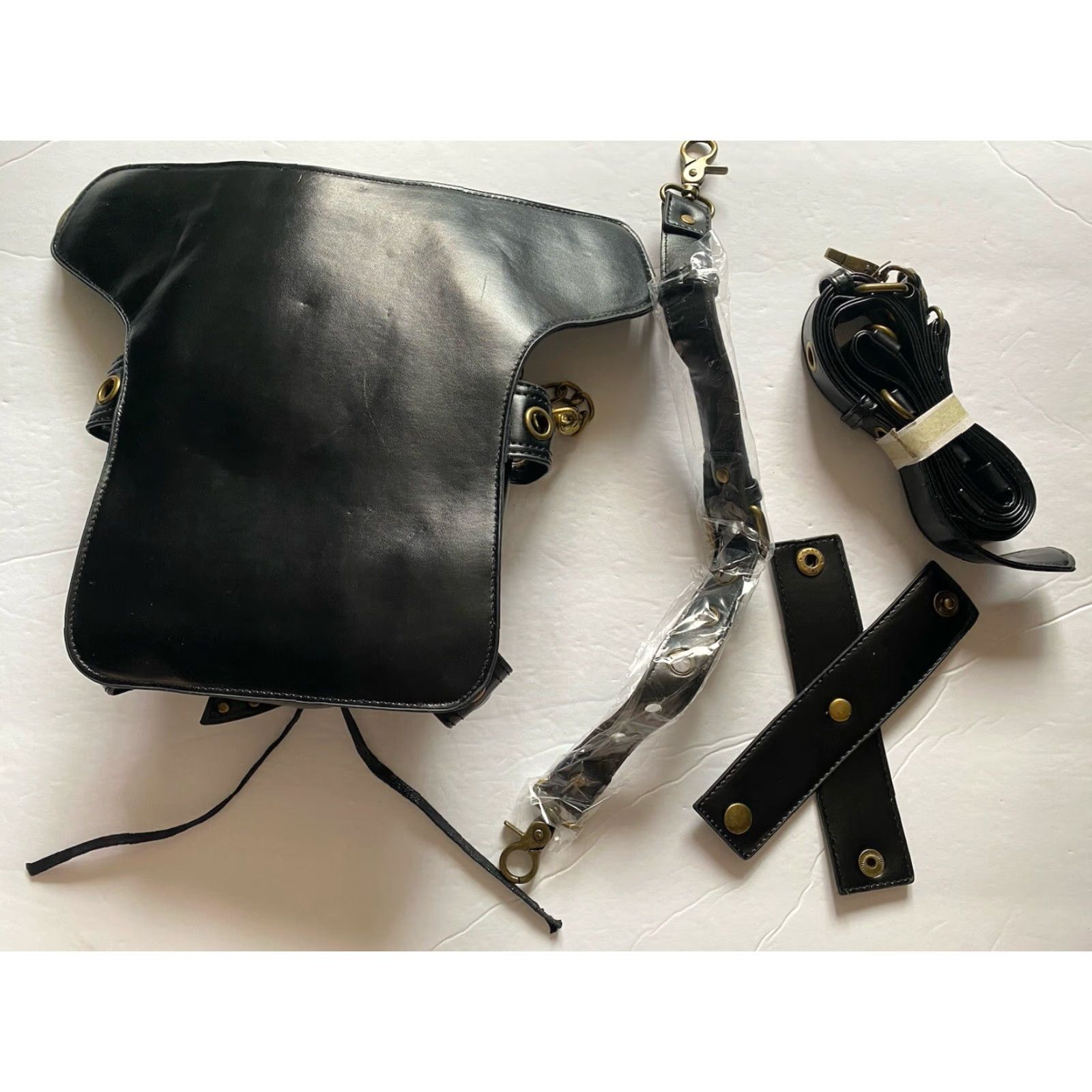 Vintage Leather Hip Bag Women Black Gothic Steampunk Skull Pirate Motorcycle Renaissance Festival Bag Size ONE SIZE - 2 Thumbnail
