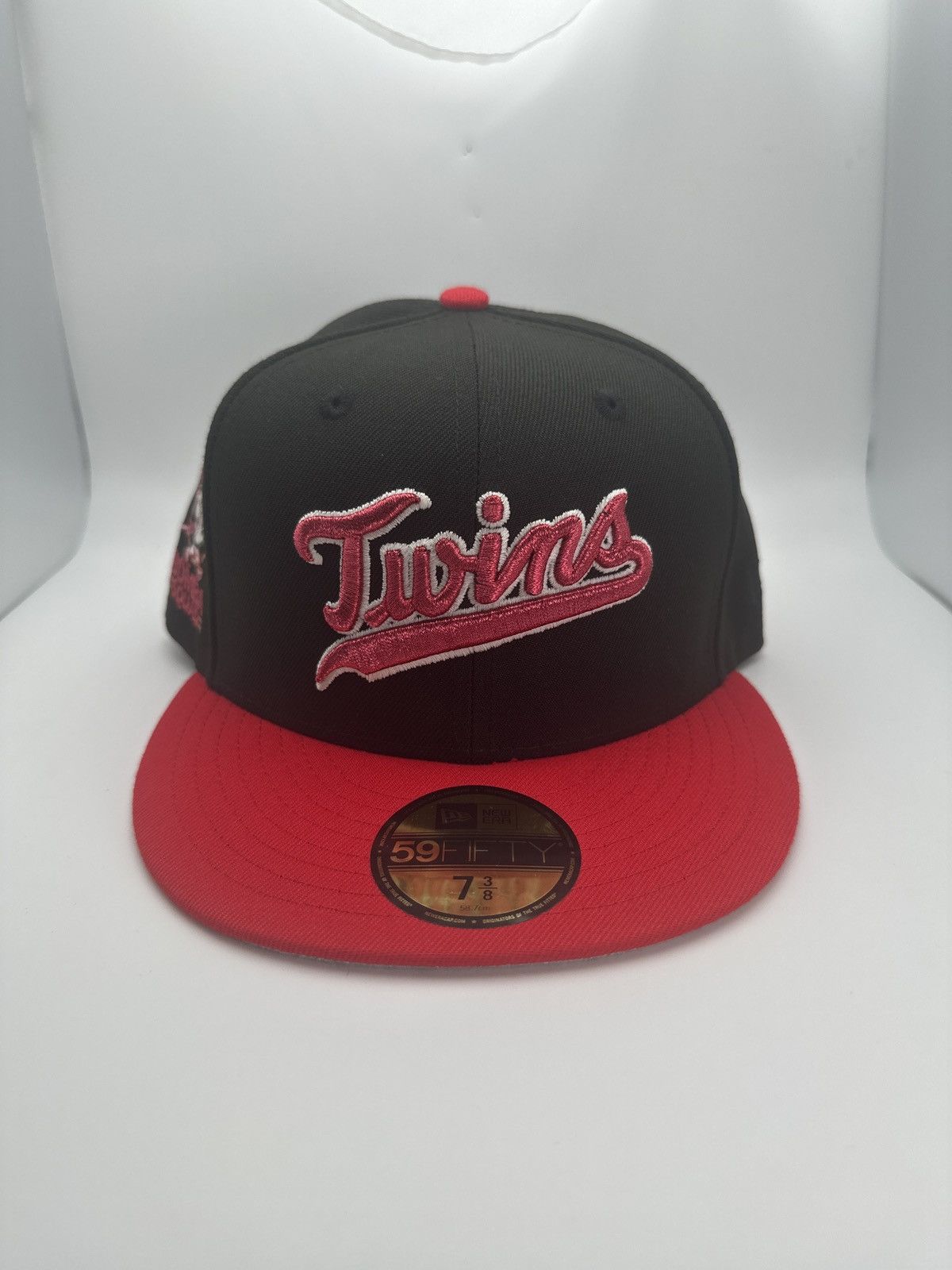 image of Hat Club x Lids Minnesota Twins 7 3/8 Ds in Black, Men's
