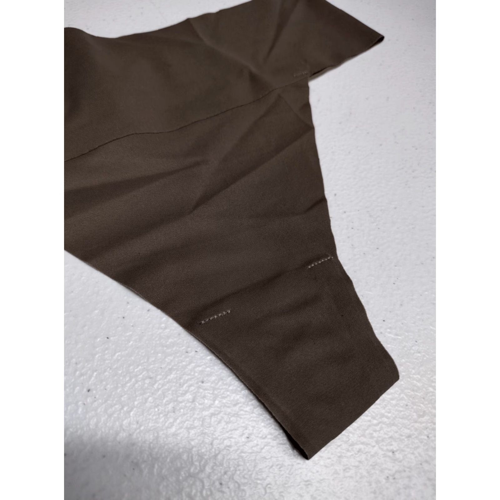 SKIMS SKIMS Panties Thong XS Chocolate Brown 1 Pack Women Hipster Beach Rise Mid Foil Accent Brand: Skims Size 26" / US 2 / IT 38 - 4 Thumbnail
