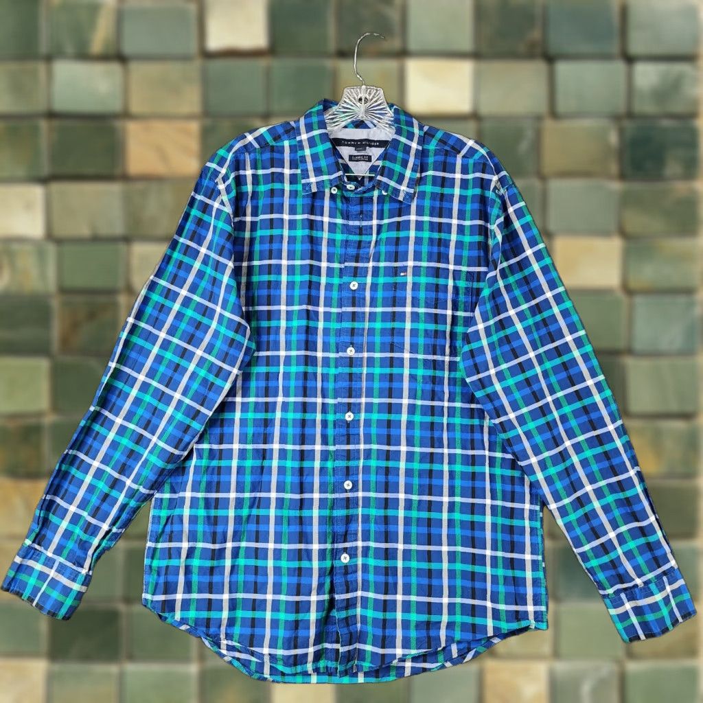 Tommy Hilfiger Tommy Hilfiger Shirt Mens L Long Sleeve Plaid Blue Button-Up Classic Fit Men’s L Size US L / EU 52-54 / 3 - 1 Thumbnail