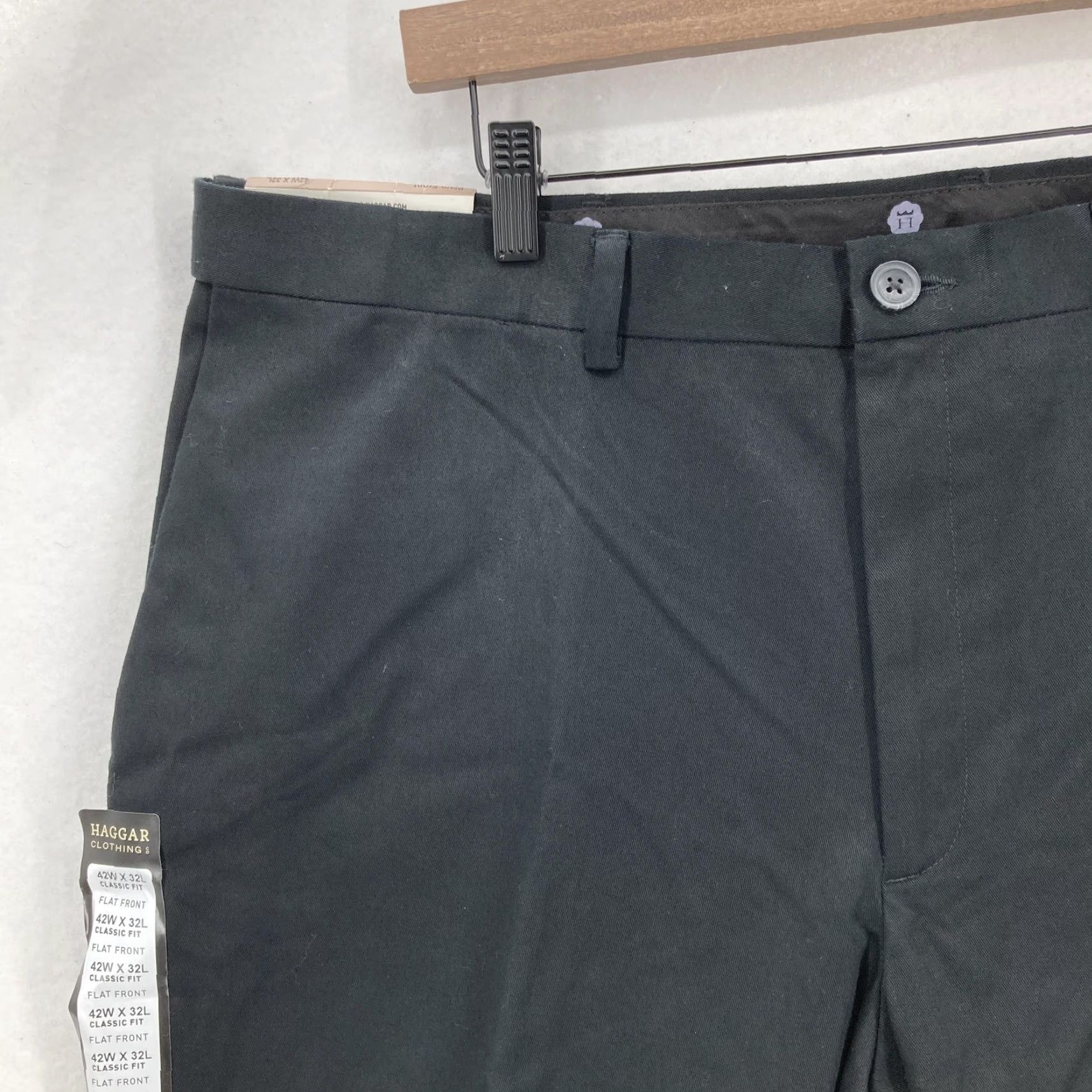 Haggar Haggar Work to Weekend Khaki Pants Mens 42x32 Black Classic Fit Flat Front NWT Size US 42 / EU 58 - 4 Thumbnail