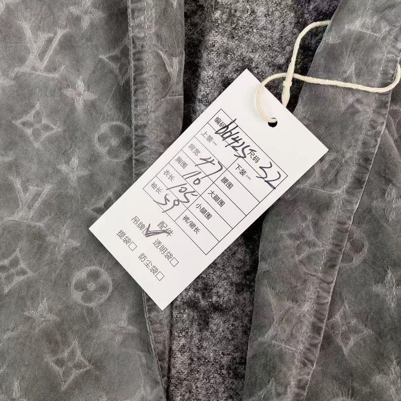 Louis Vuitton Louis Vuitton Alpaca/polyester grey presbyopic full print Size 4XL / US 24-26 - 8 Thumbnail