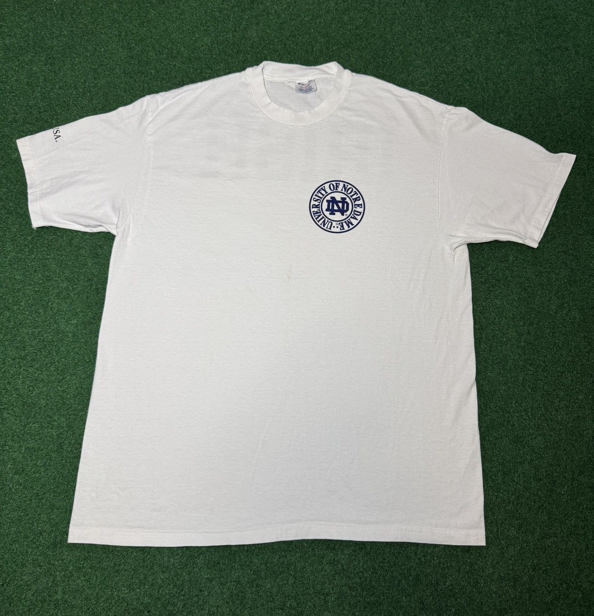 Champion Vintage 90s Notre Dame Fighting Irish XL College T Shirt Size US XL / EU 56 / 4 - 1 Thumbnail