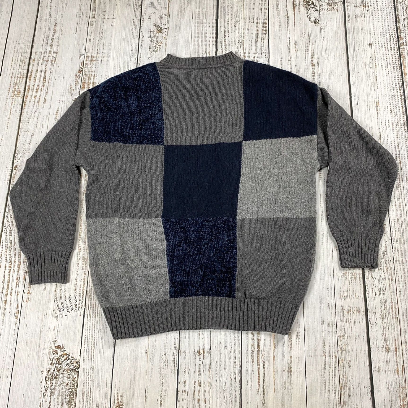 Anthropologie VINTAGE Cousin Johnny Geometric Pullover Sweater Shirt Unisex XL Blue Gray V-Neck 100% Cotton 80s 90s Fashion Mens Womens Size XL / US 12-14 / IT 48-50 - 5 Thumbnail