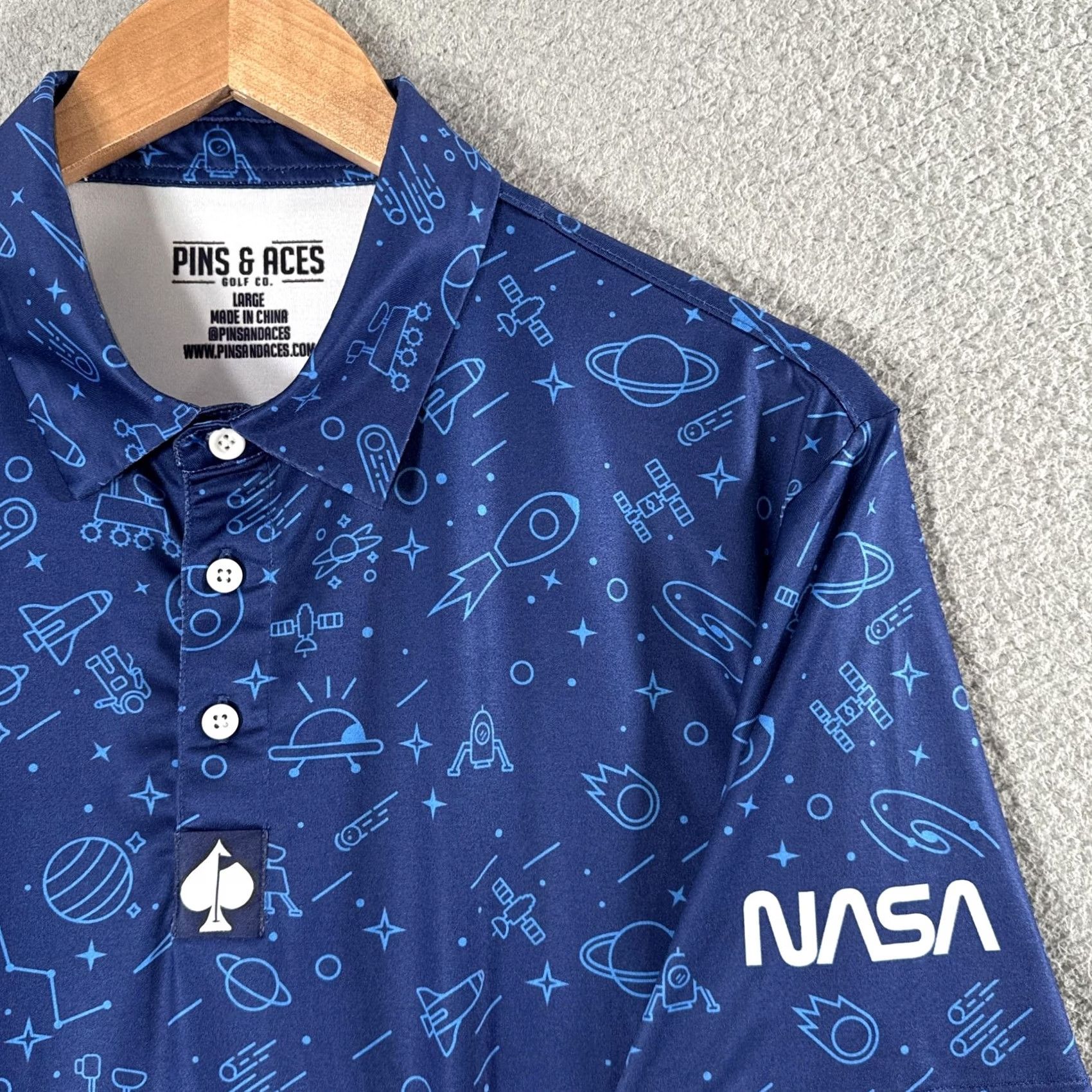 Vintage Pins & Aces NASA Polo Shirt Mens L Blue Space Print Golf Performance Size US L / EU 52-54 / 3 - 2 Thumbnail